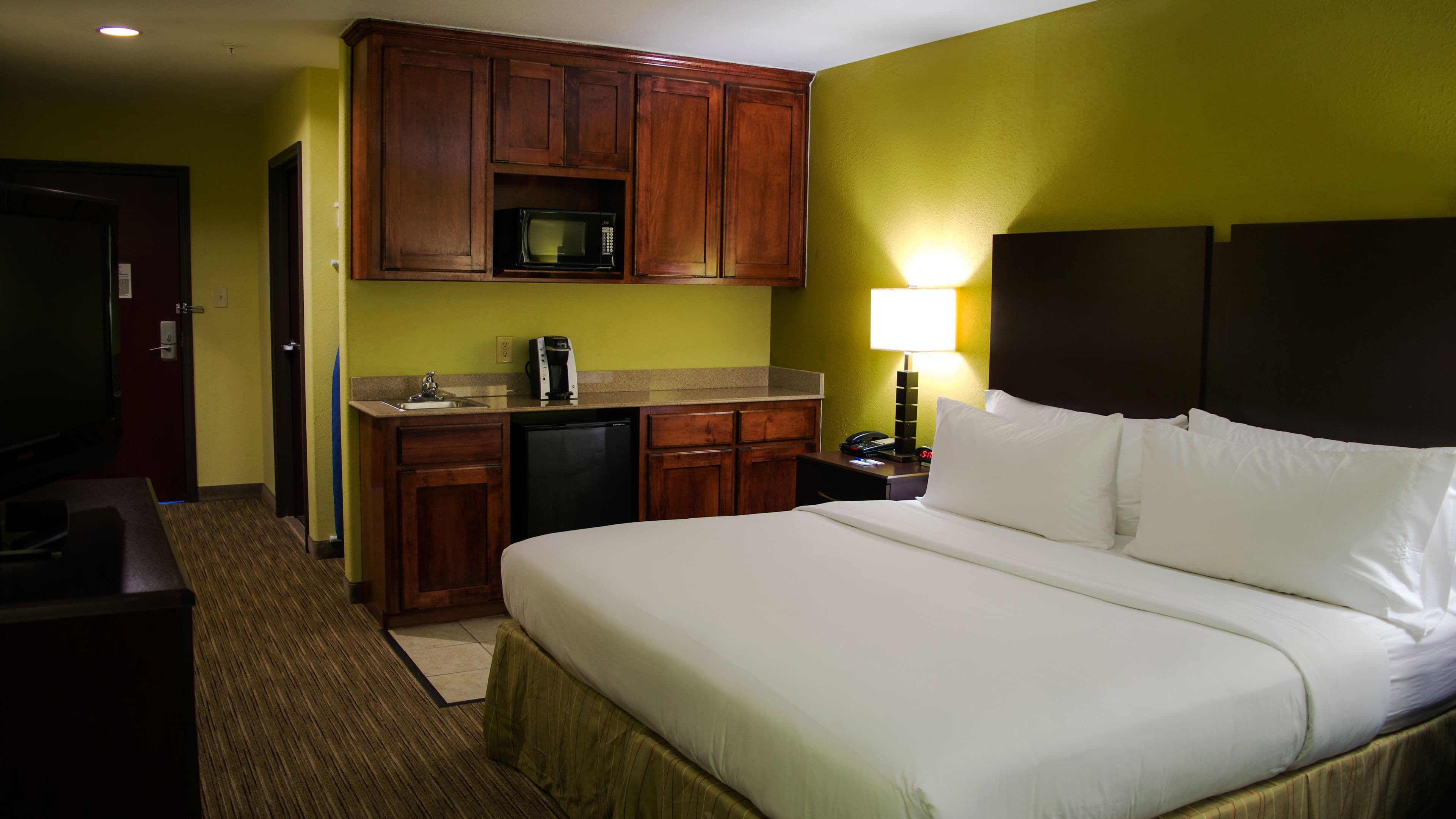 Holiday Inn Express & Suites Waller - Prairie View - Image 2