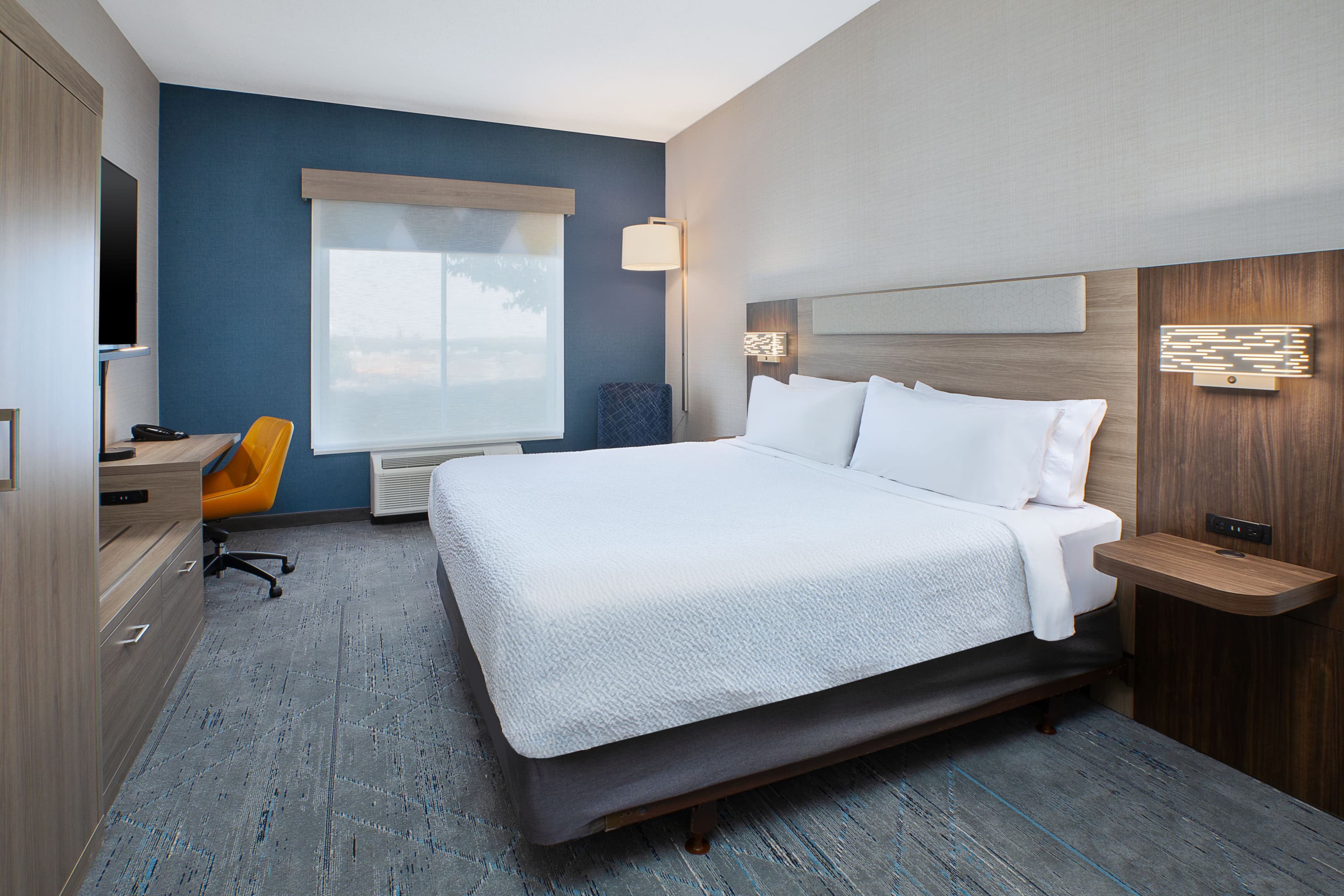 Holiday Inn Express & Suites Youngstown N (Warren/Niles) — 7