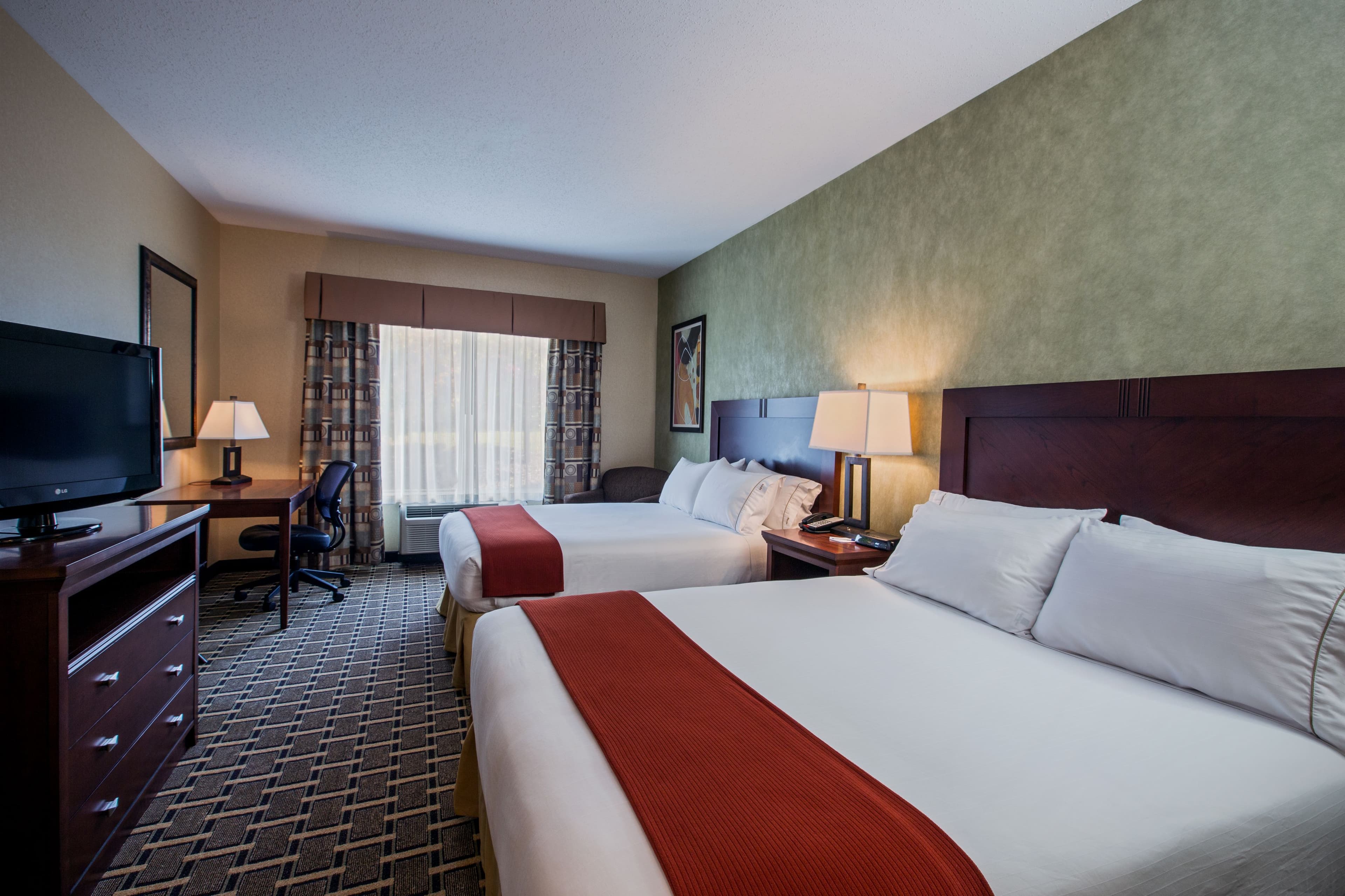 Holiday Inn Express & Suites Youngstown N (Warren/Niles) — 10