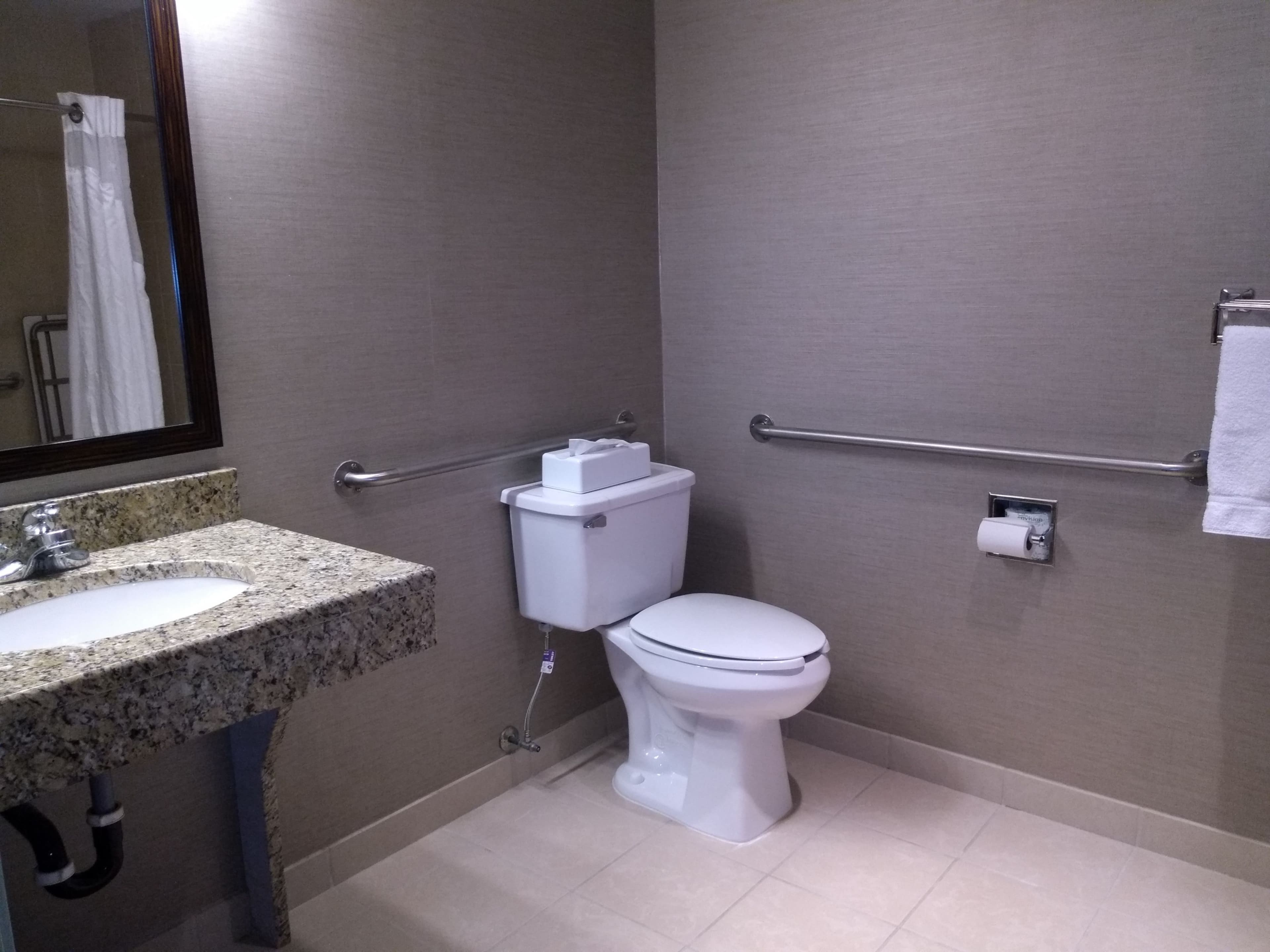 Holiday Inn Express & Suites Waterford — 10
