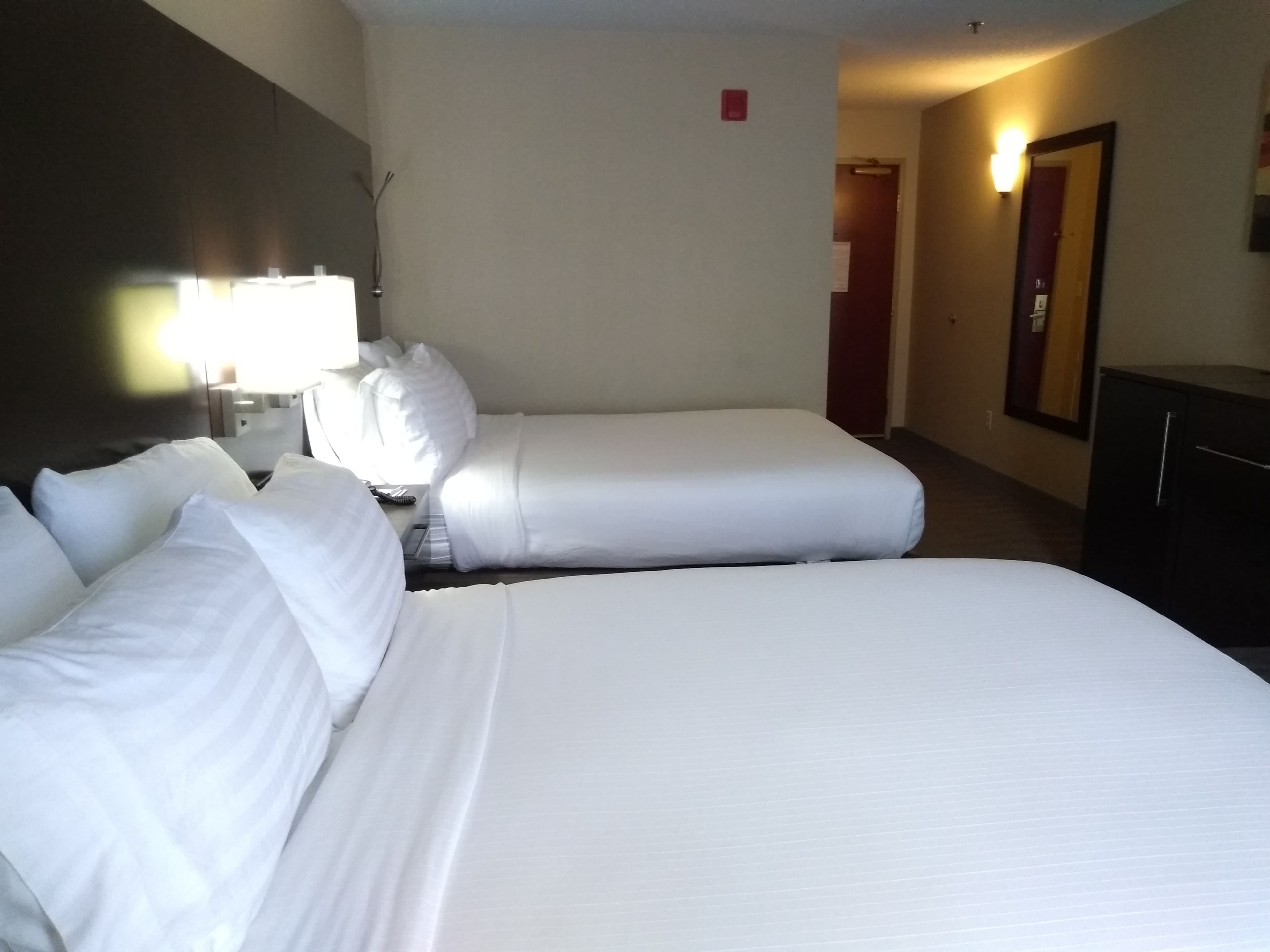 Holiday Inn Express & Suites Waterford — 12