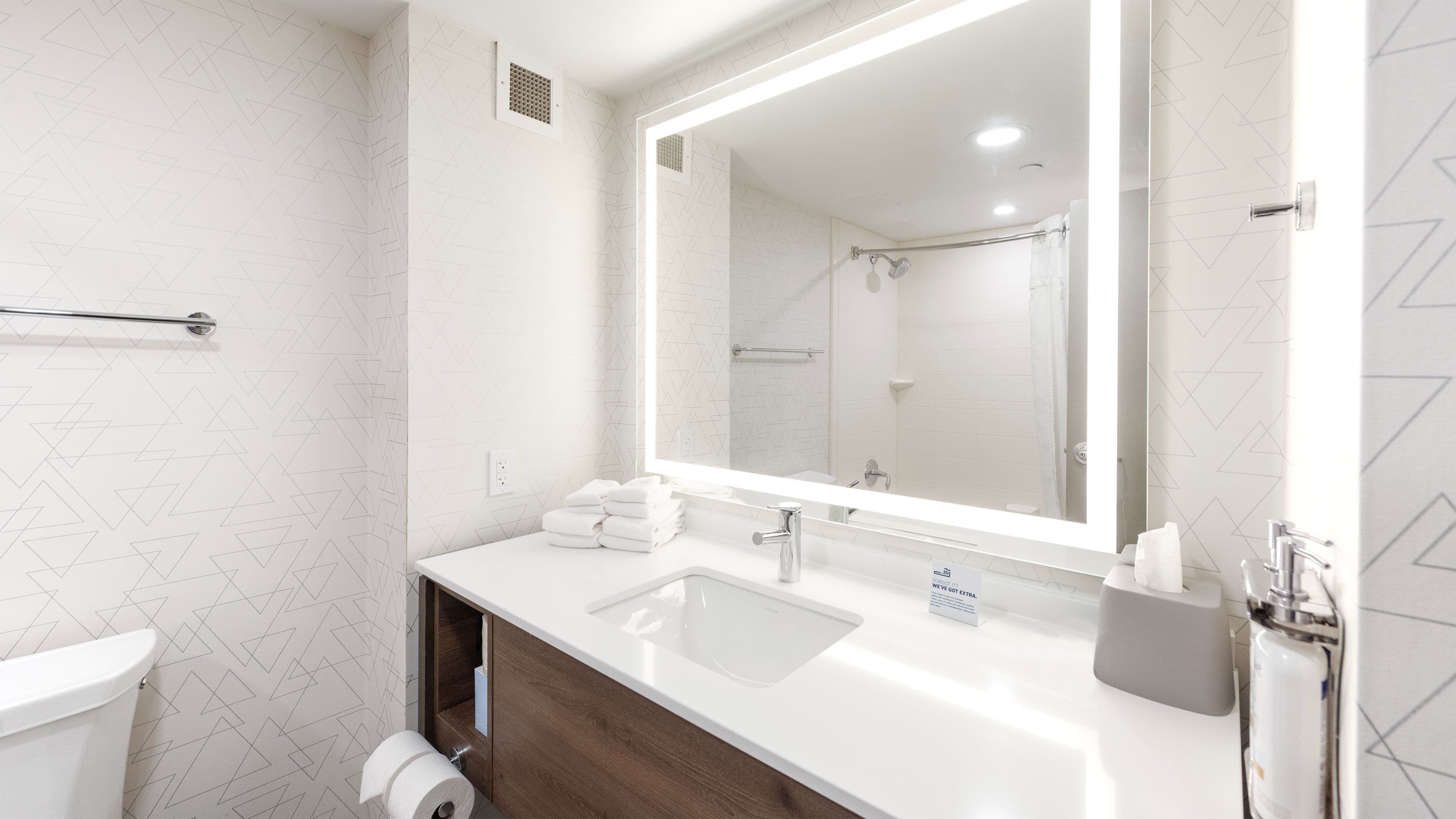 Holiday Inn Express & Suites Waterloo - St. Jacobs Area — 24