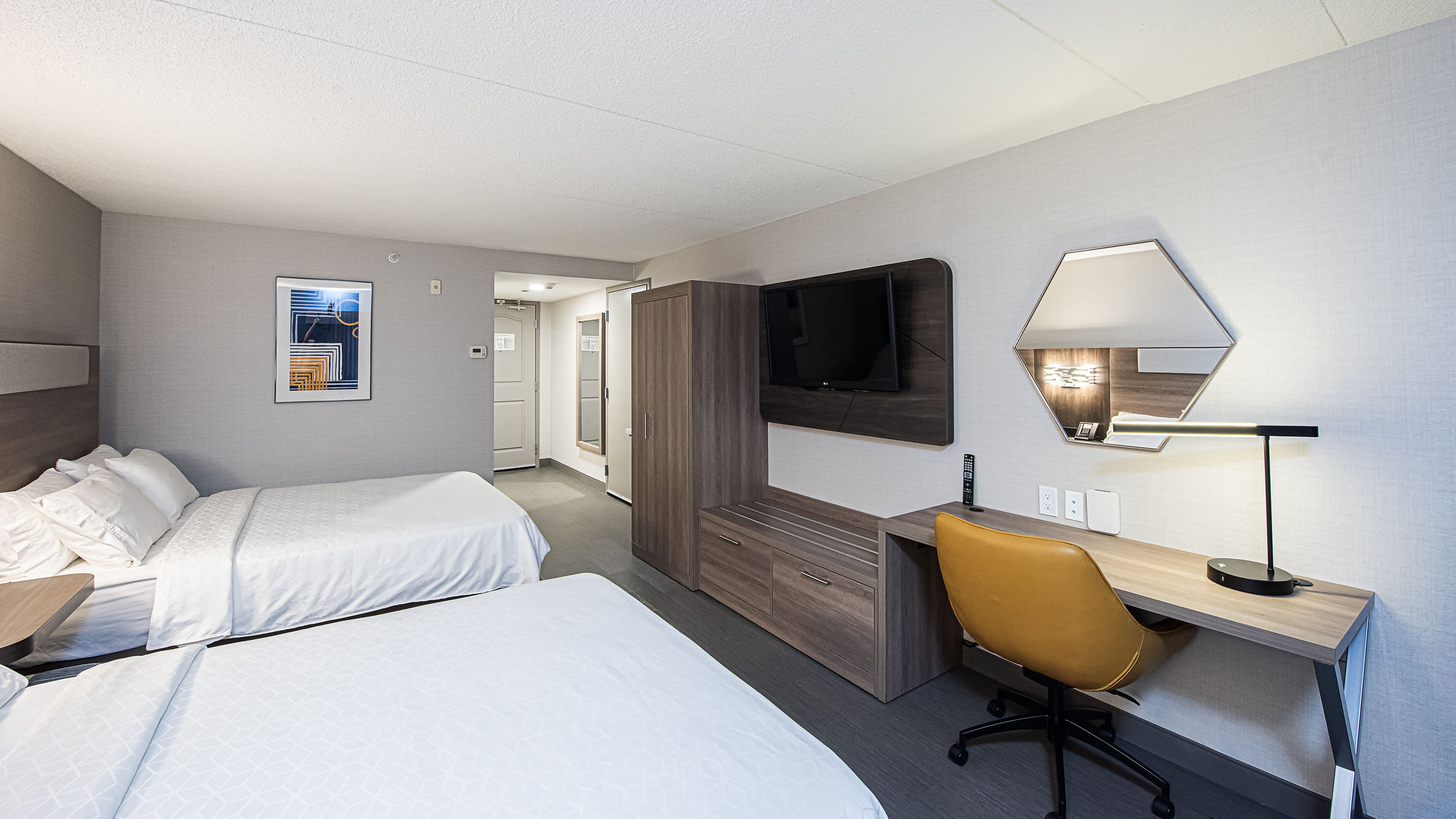 Holiday Inn Express & Suites Waterloo - St. Jacobs Area — 17