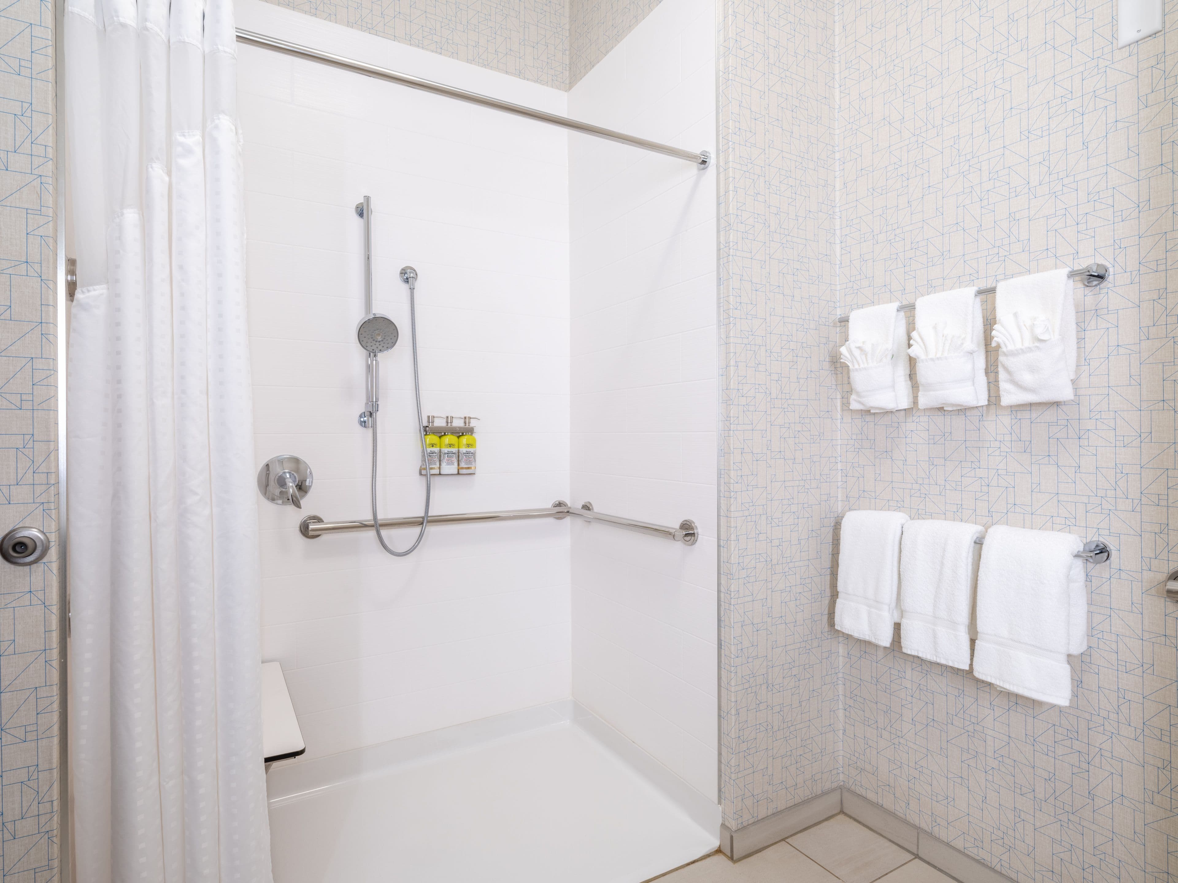 Holiday Inn Express & Suites Watertown — 34