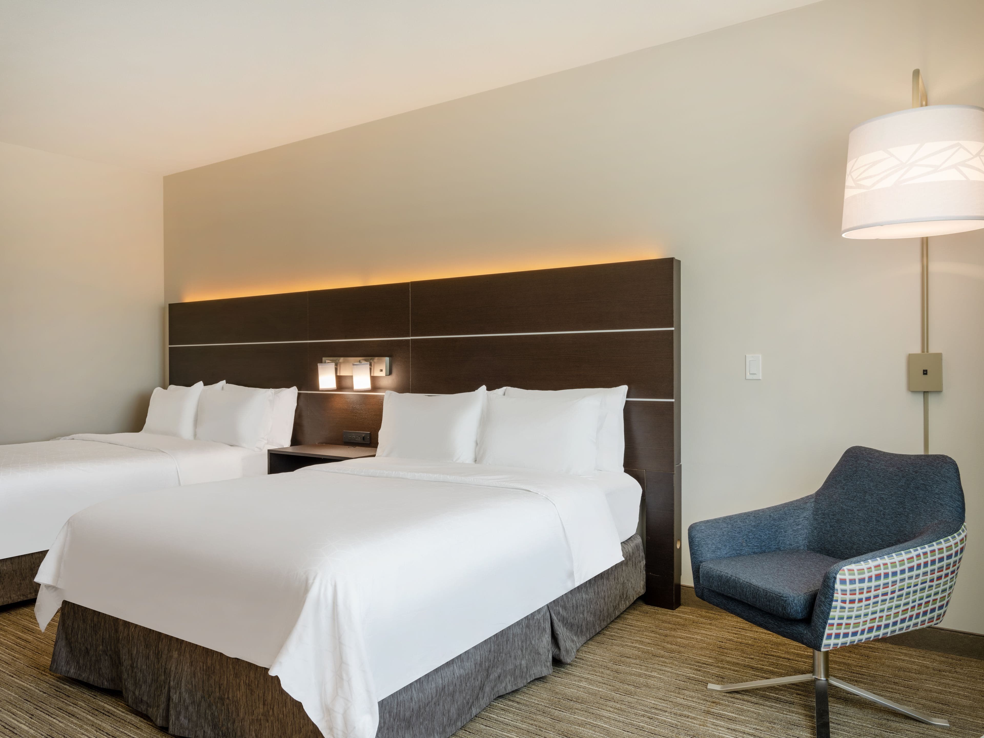 Holiday Inn Express & Suites Watertown — 53