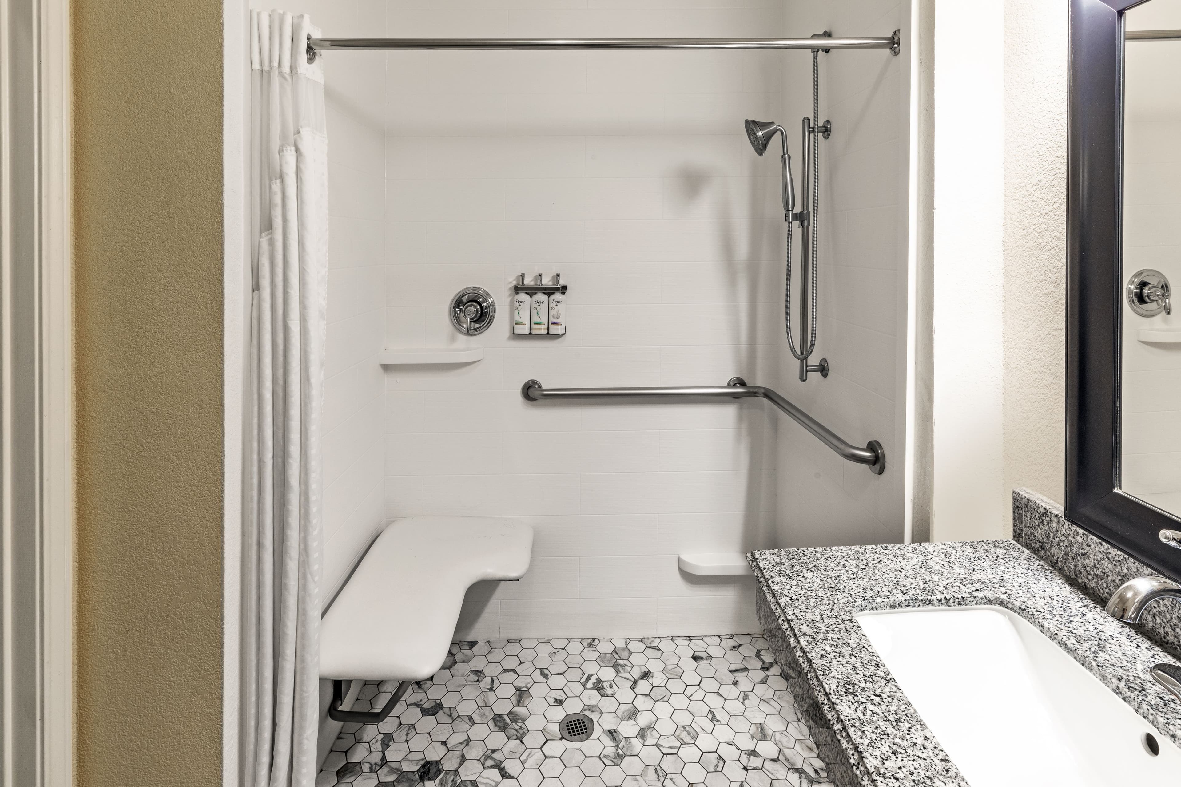 Holiday Inn Express & Suites Houston Space Ctr - Clear Lake — 6