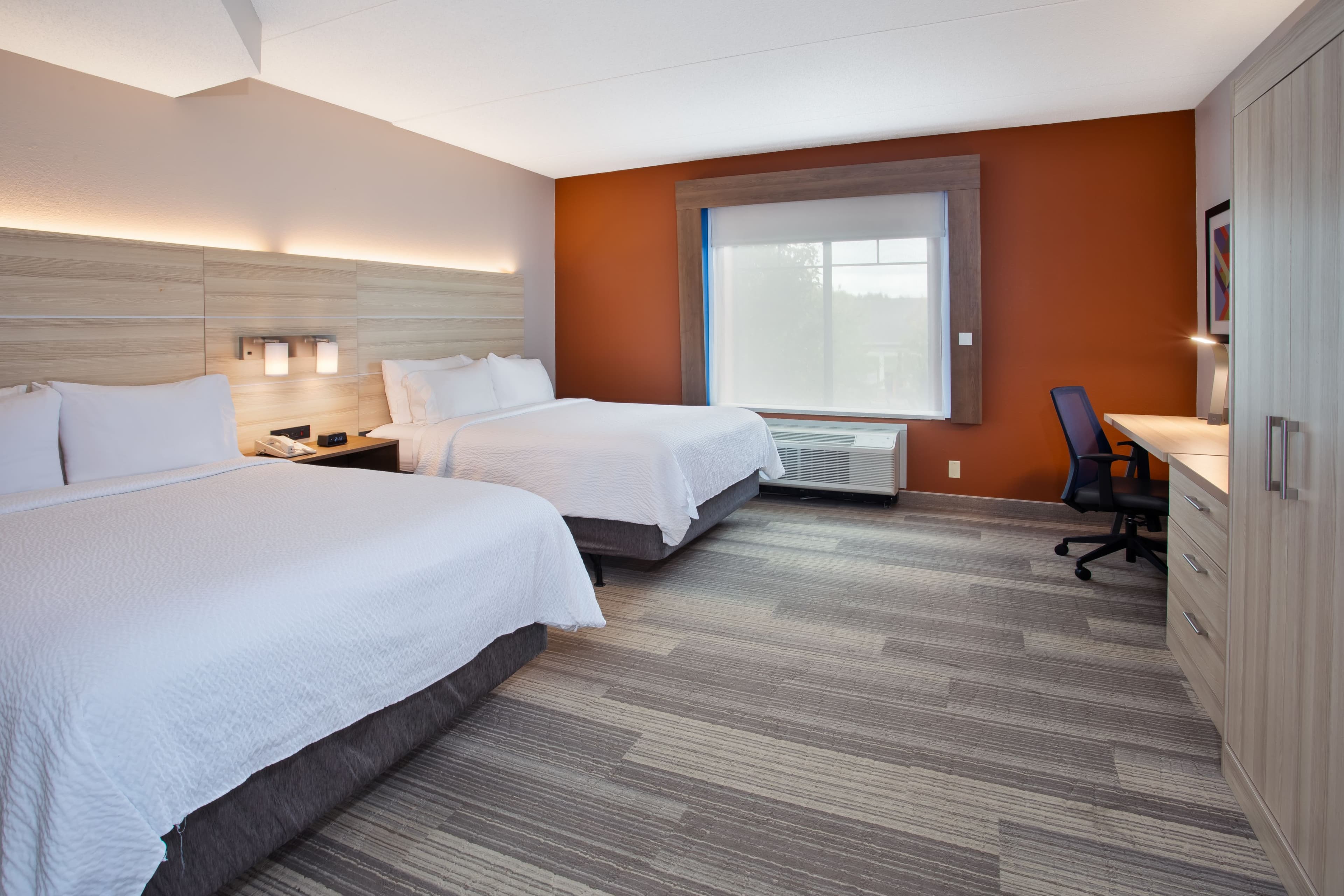 Holiday Inn Express & Suites Rochester Webster — 42
