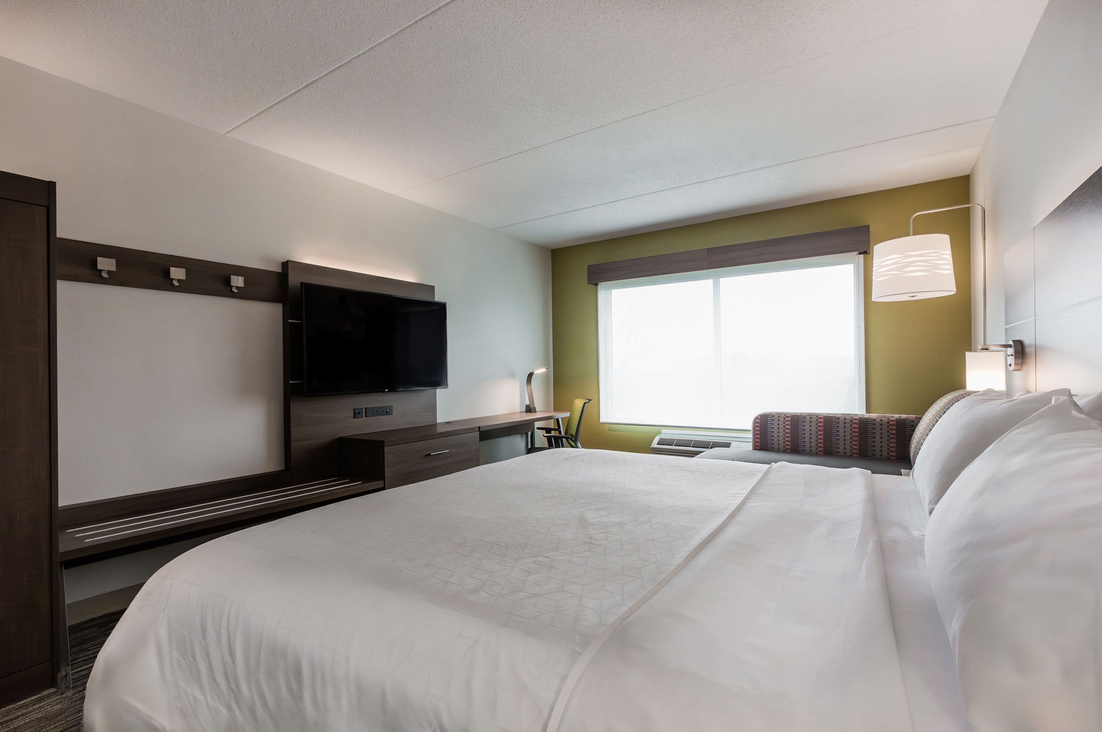 Holiday Inn Express & Suites Welland — 6