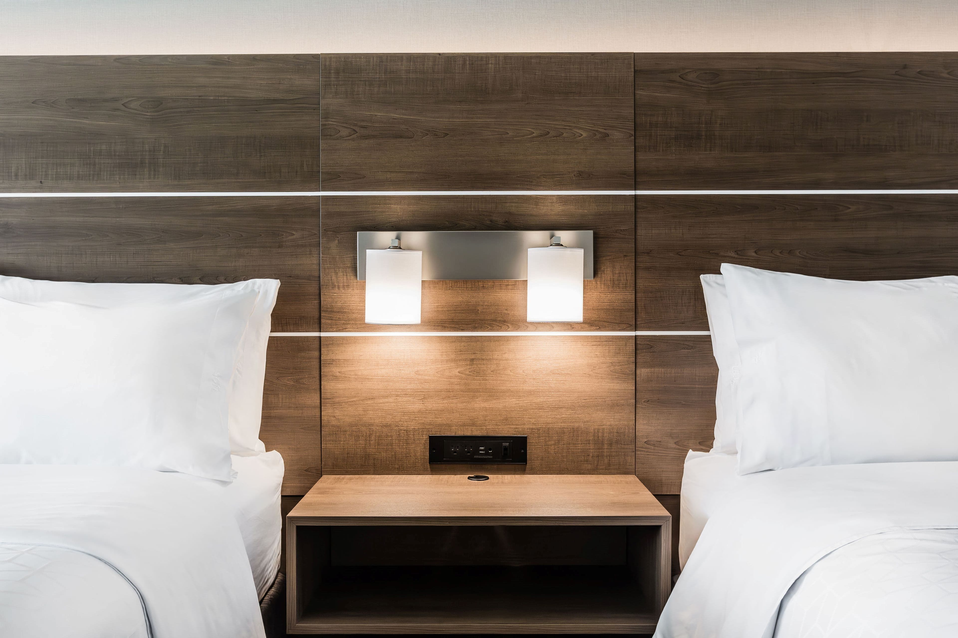 Holiday Inn Express & Suites Welland — 43