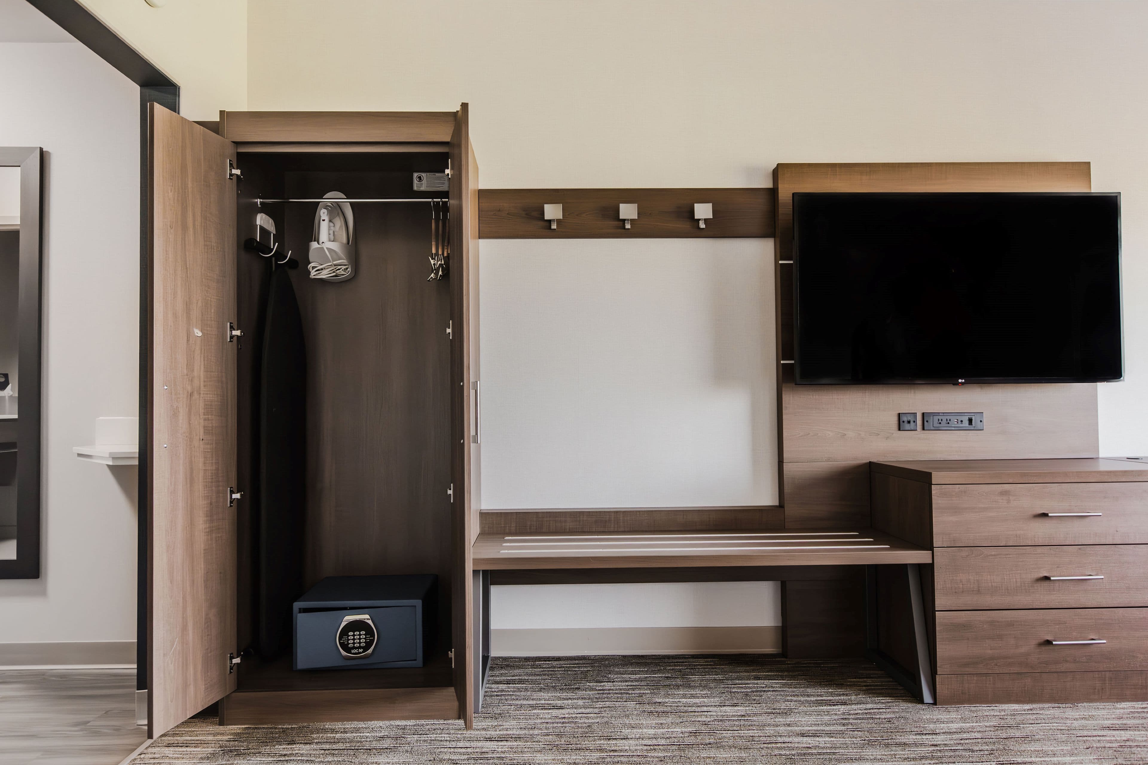 Holiday Inn Express & Suites Welland — 8