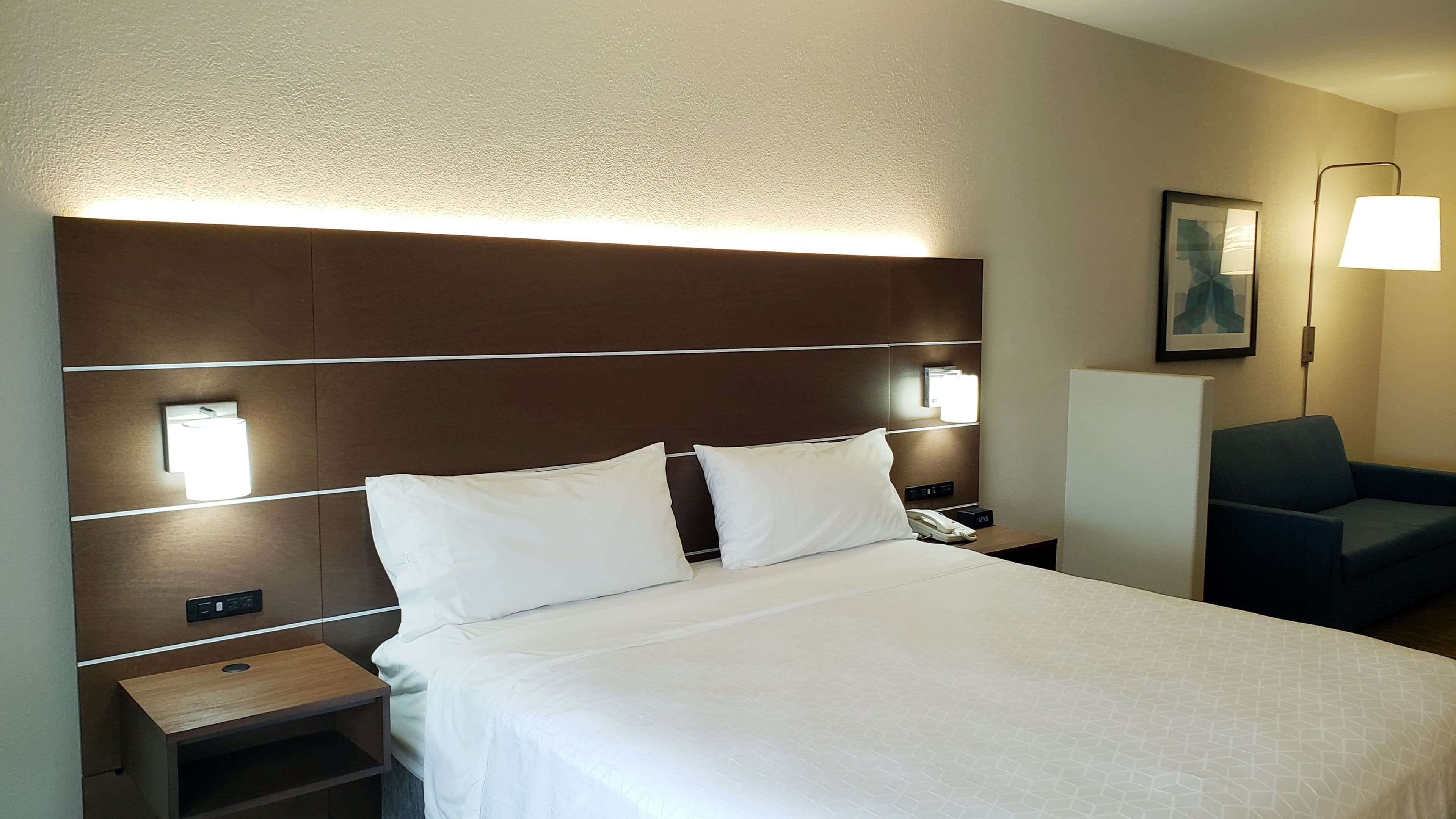 Holiday Inn Express & Suites Weslaco — 17
