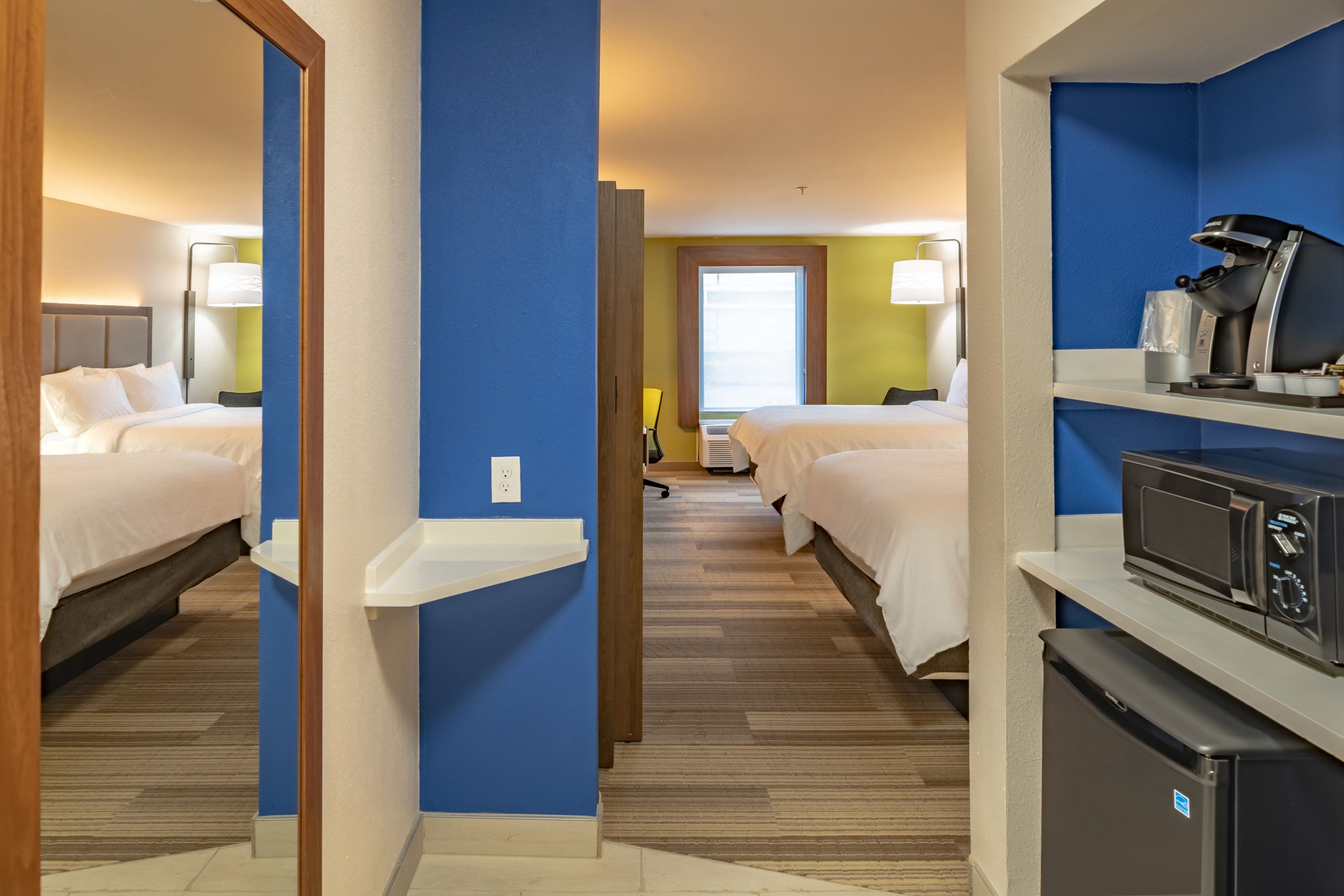 Holiday Inn Express & Suites N Waco Area - West — 19
