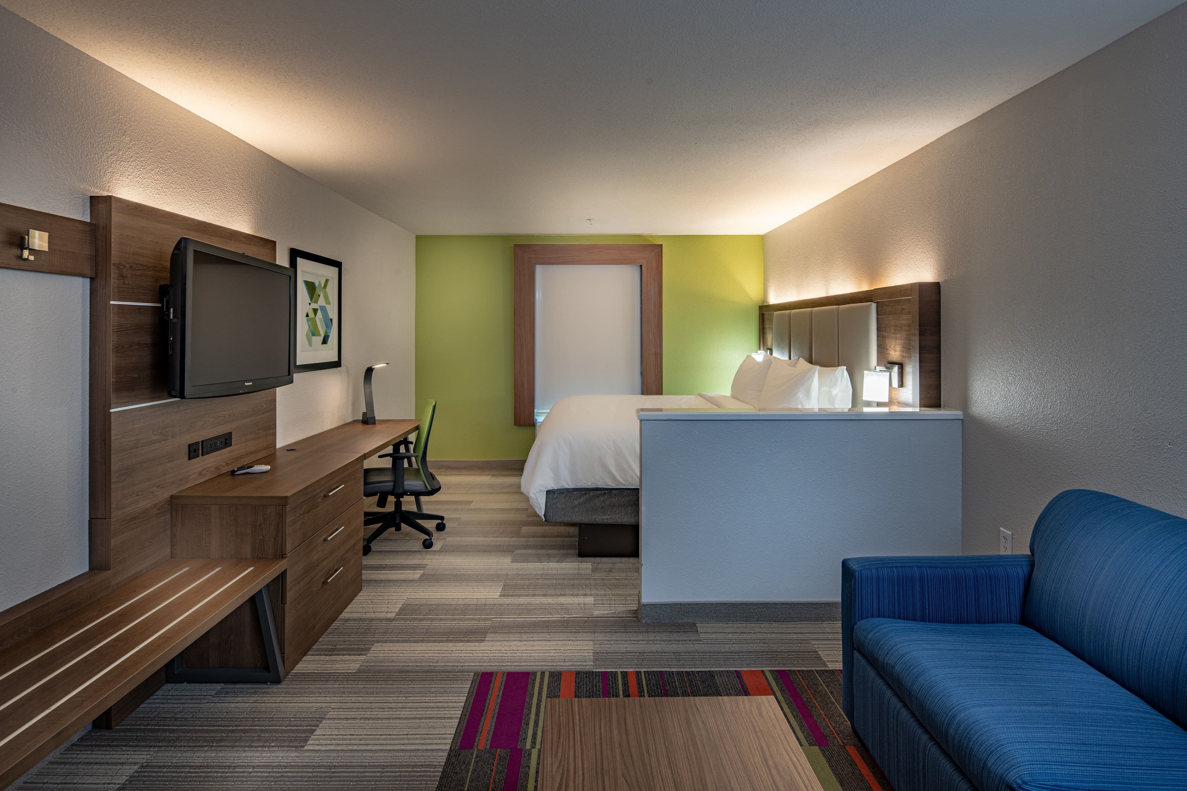 Holiday Inn Express & Suites N Waco Area - West — 14