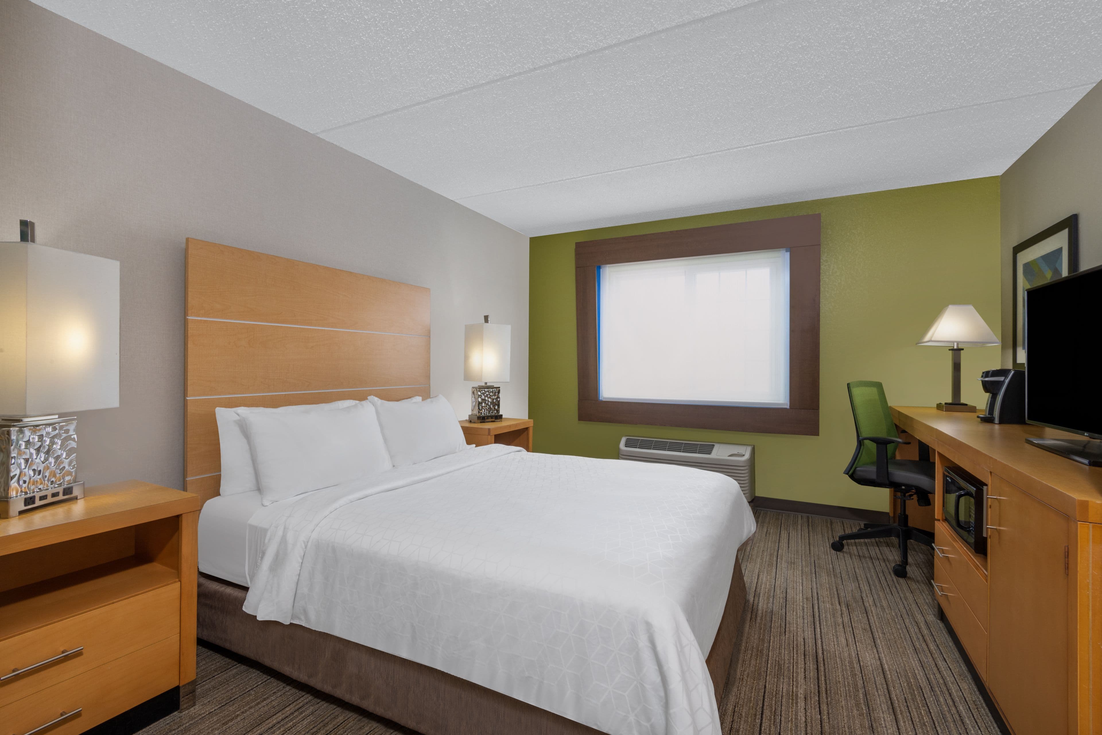 Holiday Inn Express & Suites Wheat Ridge-Denver West — 17