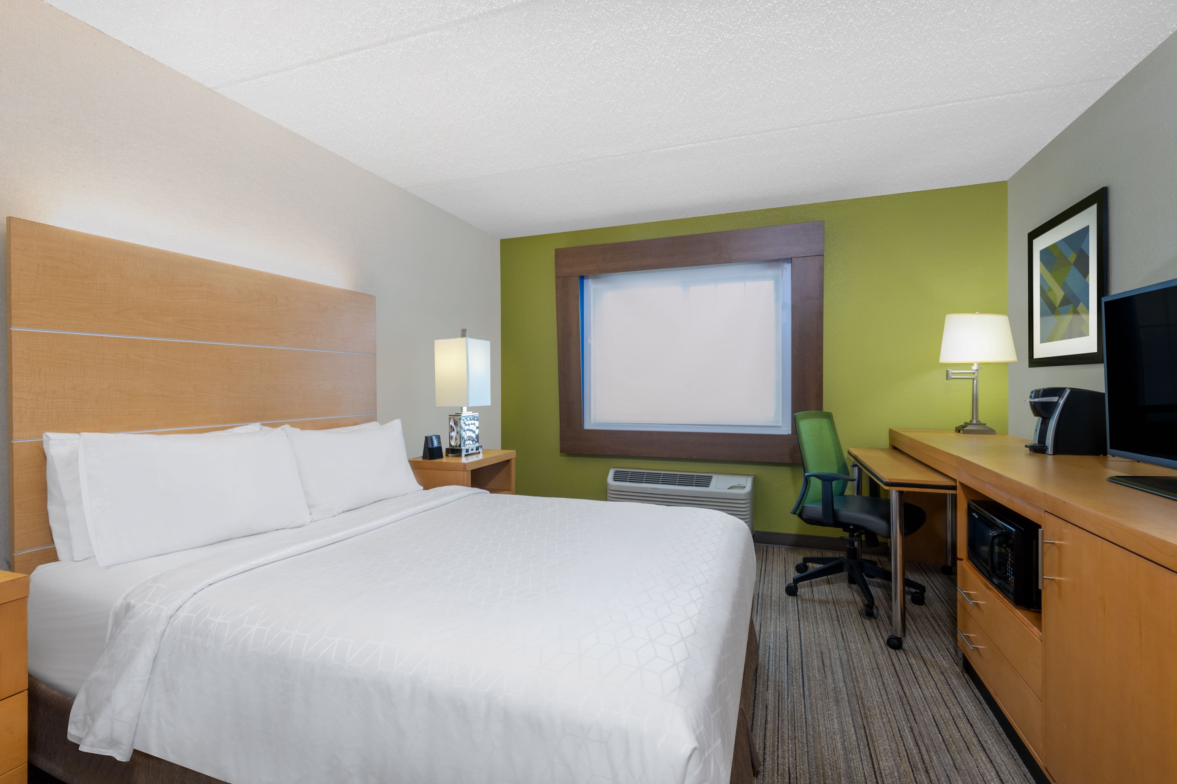 Holiday Inn Express & Suites Wheat Ridge-Denver West — 13