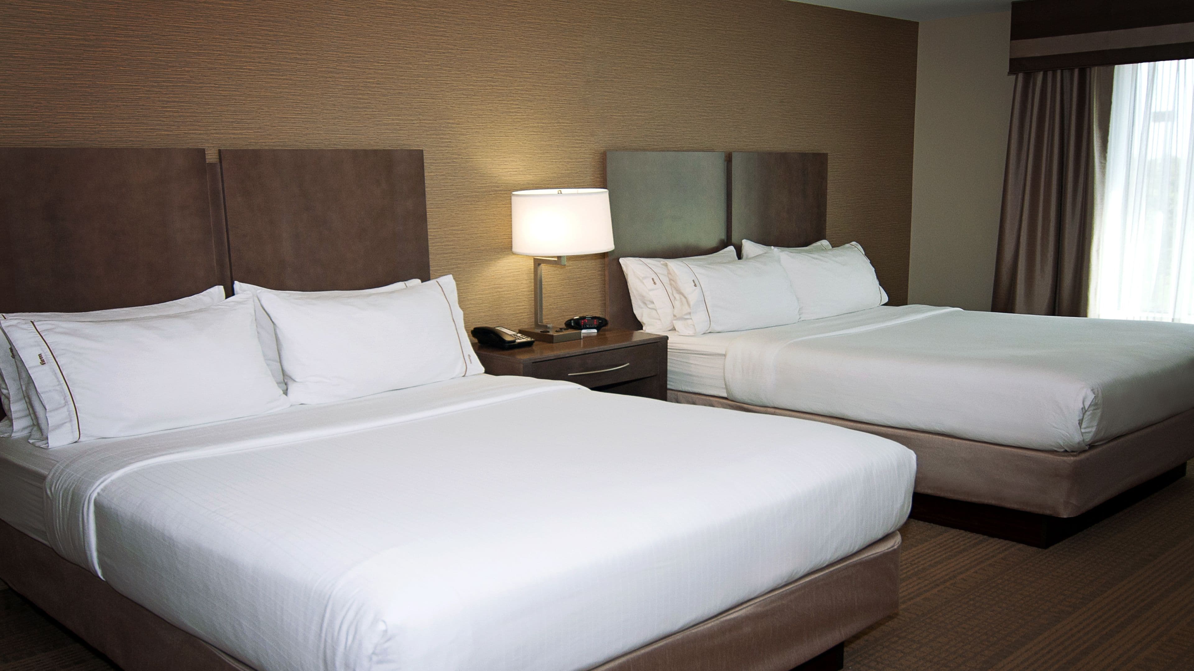 Holiday Inn Express & Suites Wichita Northeast — 16