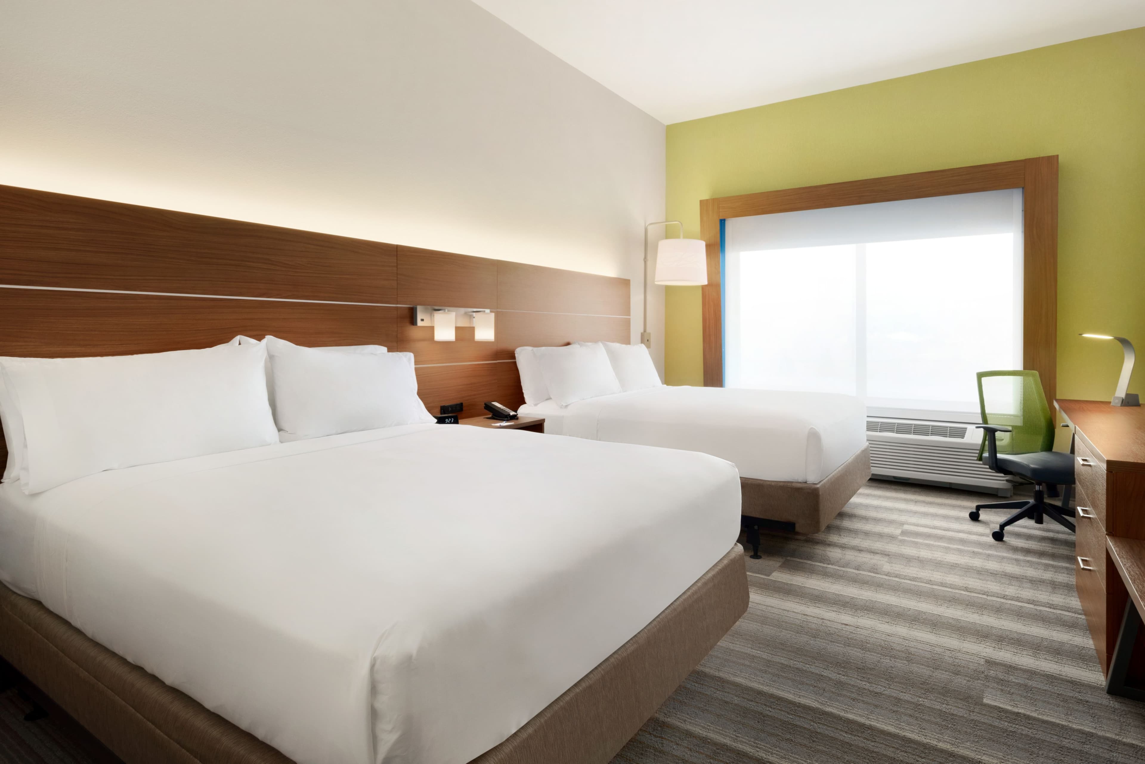 Holiday Inn Express & Suites Cincinnati South - Wilder — 21