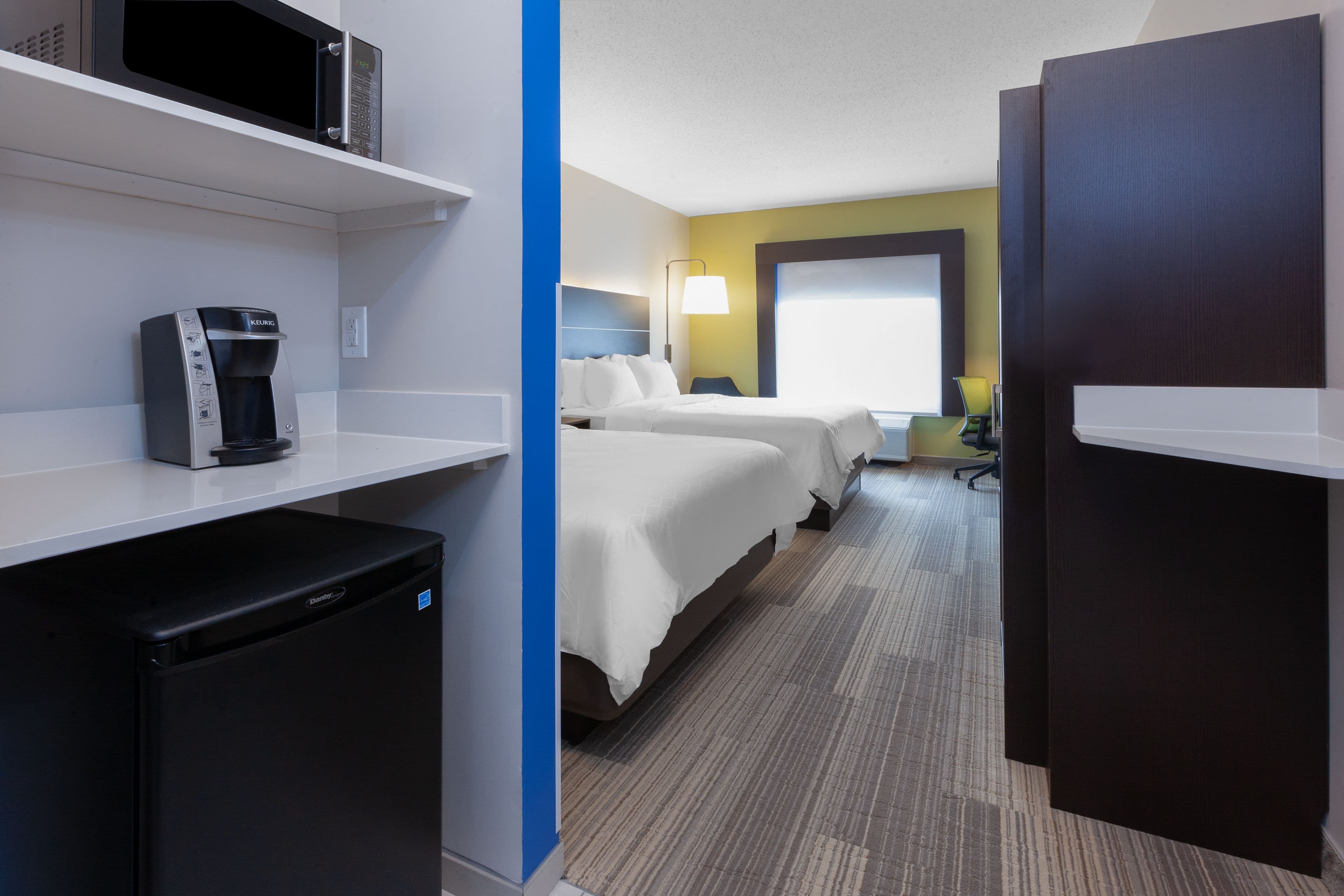 Holiday Inn Express & Suites Woodhaven — 18