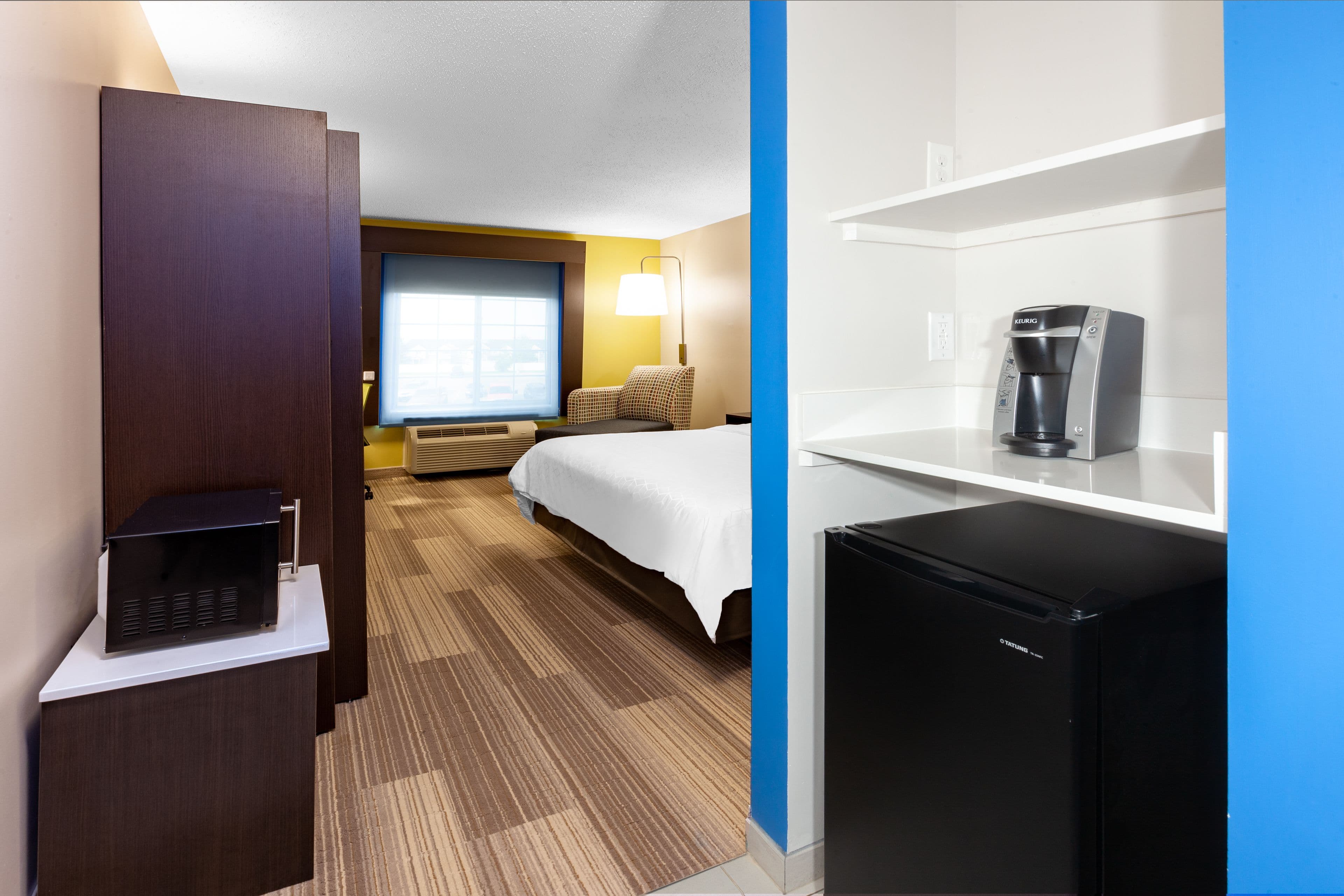 Holiday Inn Express & Suites Woodhaven — 15