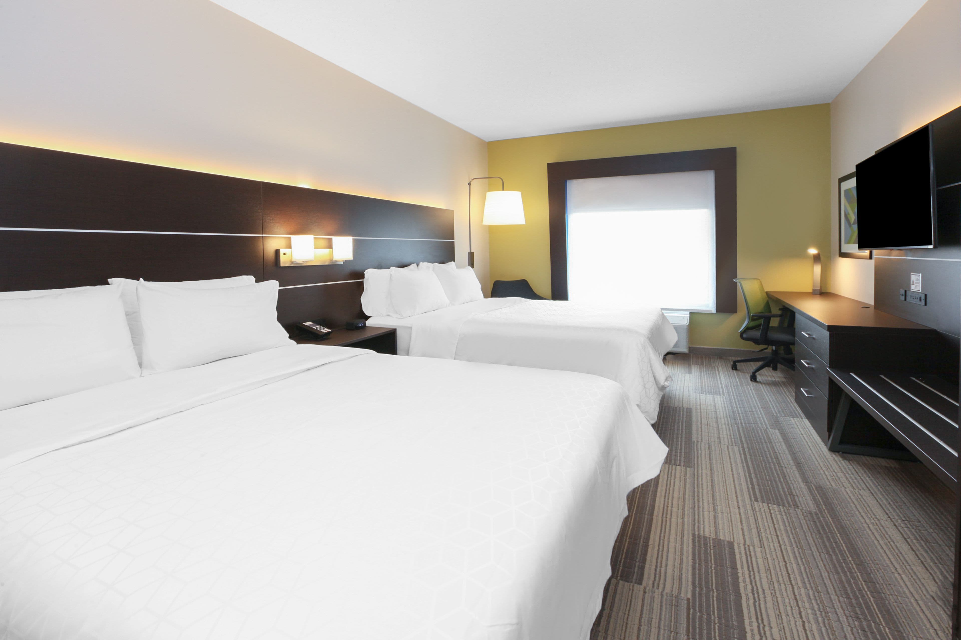 Holiday Inn Express & Suites Woodhaven — 19