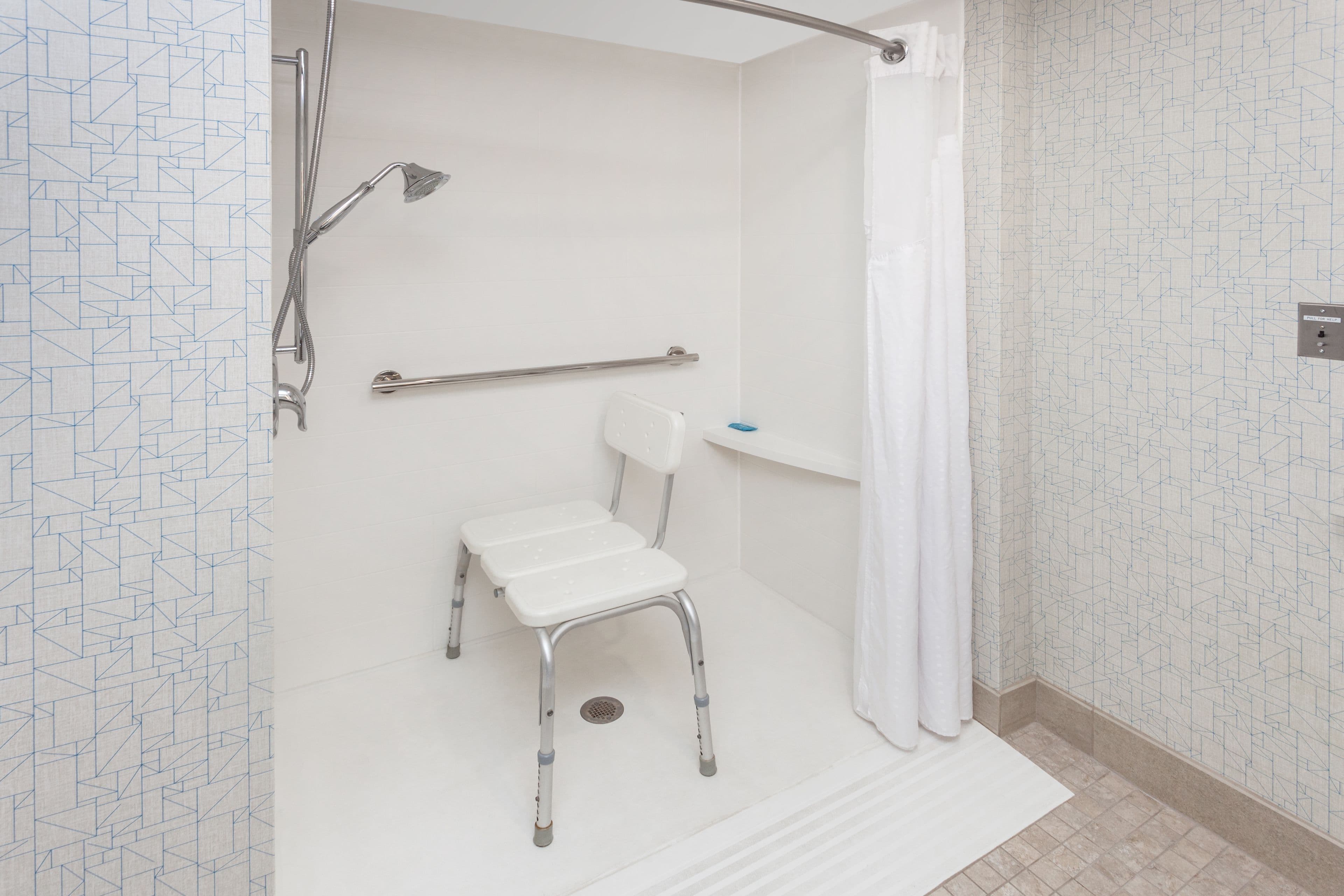 Holiday Inn Express & Suites Providence-Woonsocket — 16