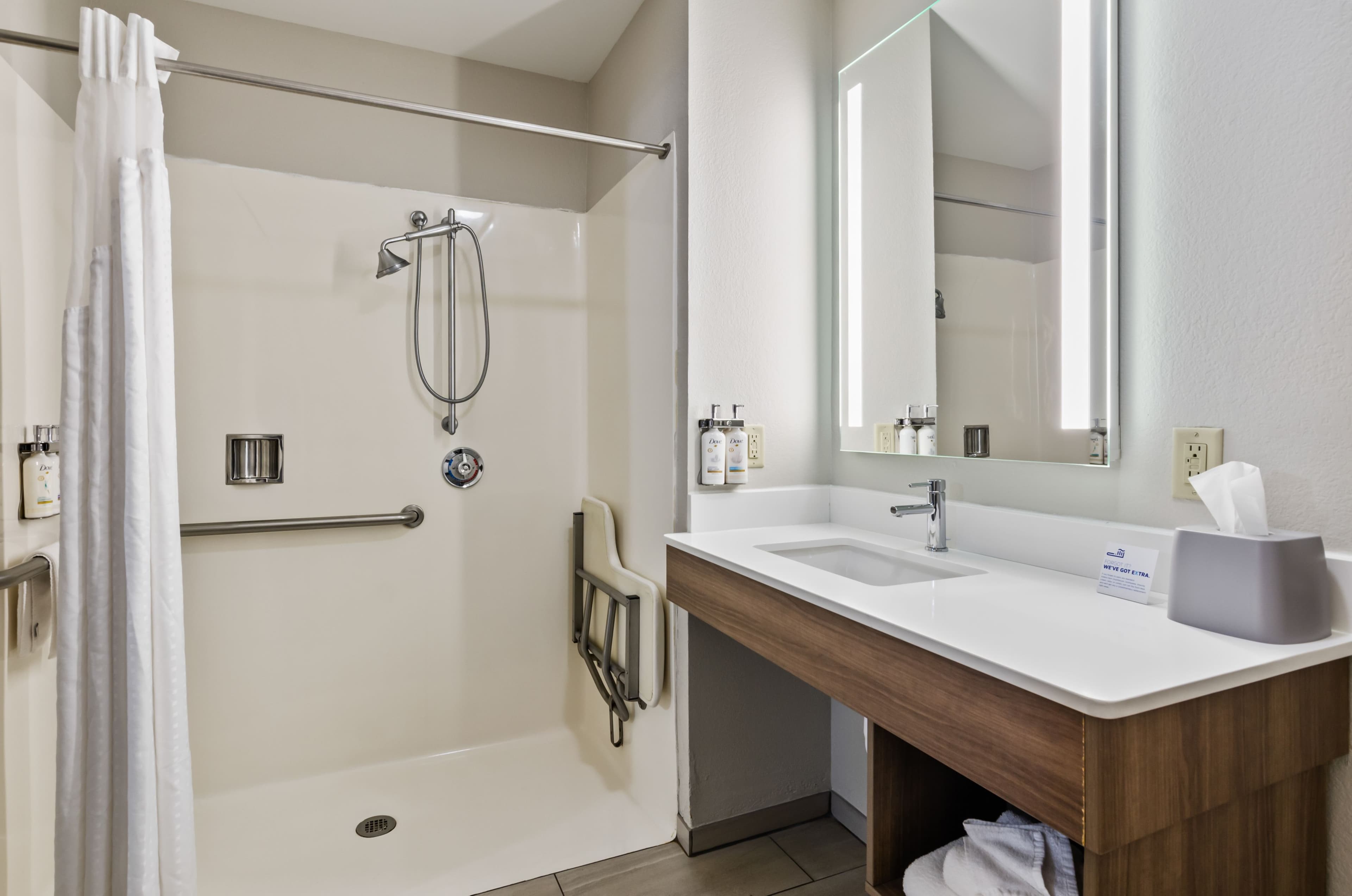 Holiday Inn Express & Suites Wytheville — 9
