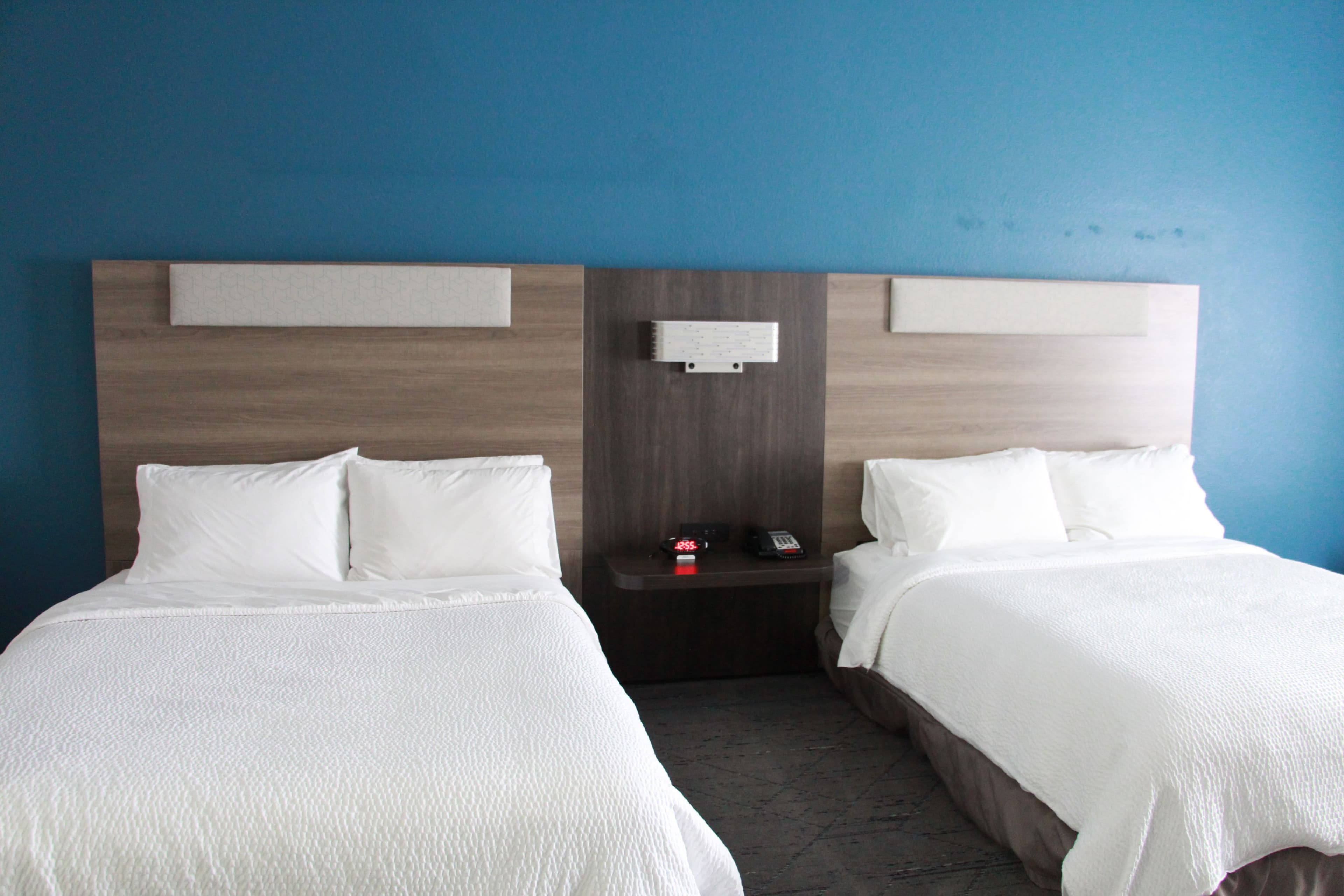 Holiday Inn Express & Suites Wytheville — 17