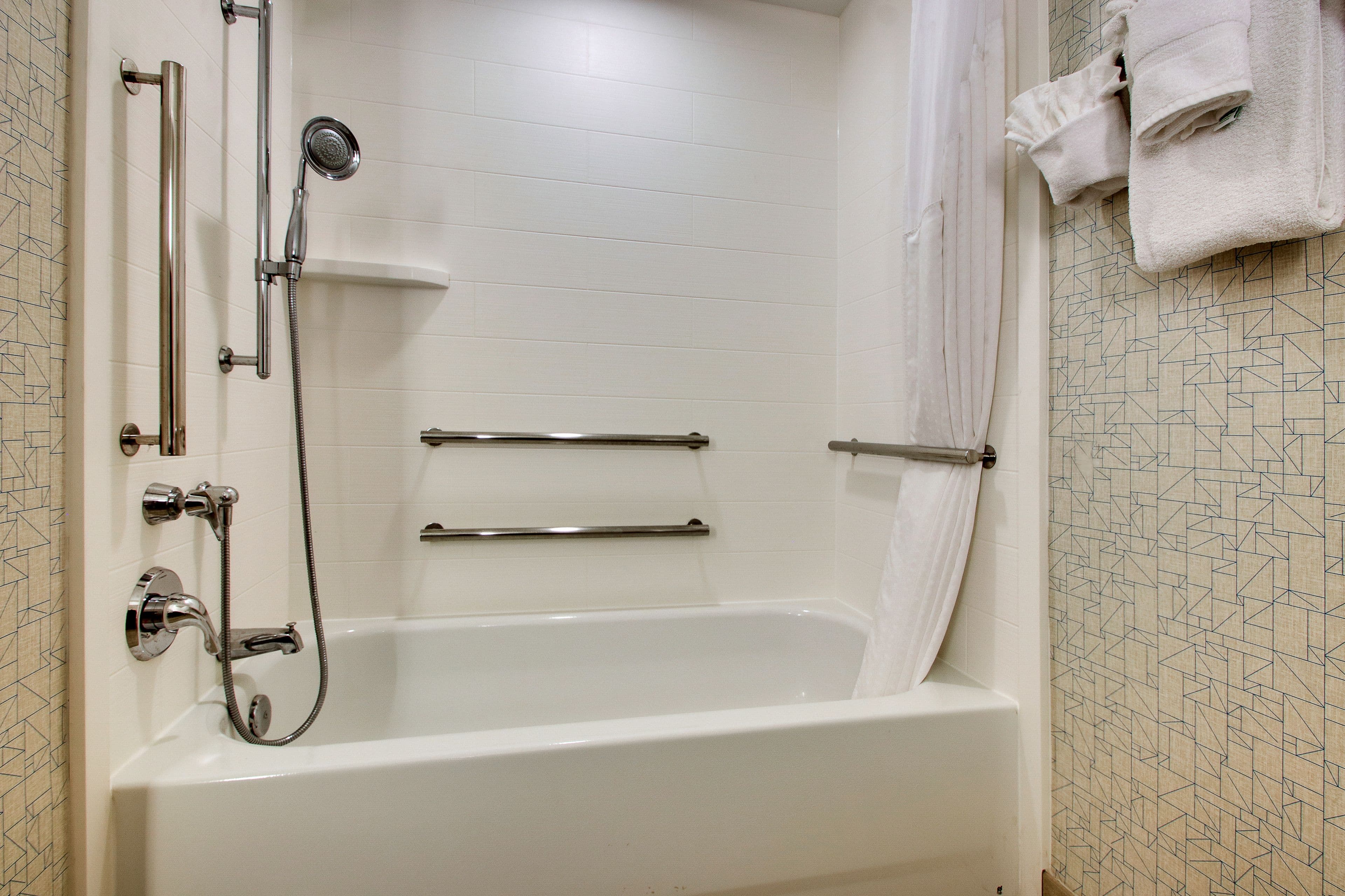Holiday Inn Express & Suites Jacksonville North-Fernandina — 12