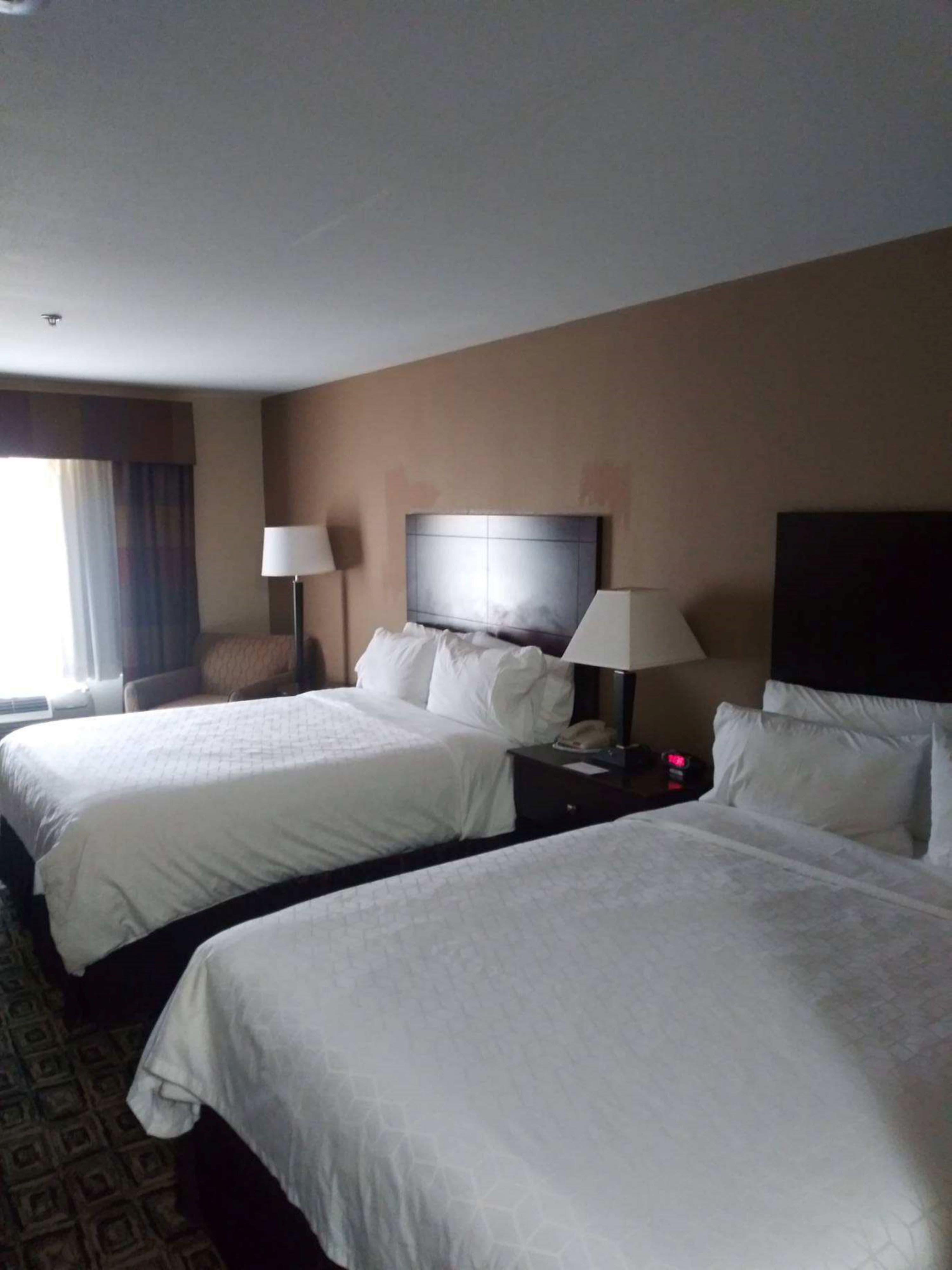 Holiday Inn Express & Suites Zanesville North — 14