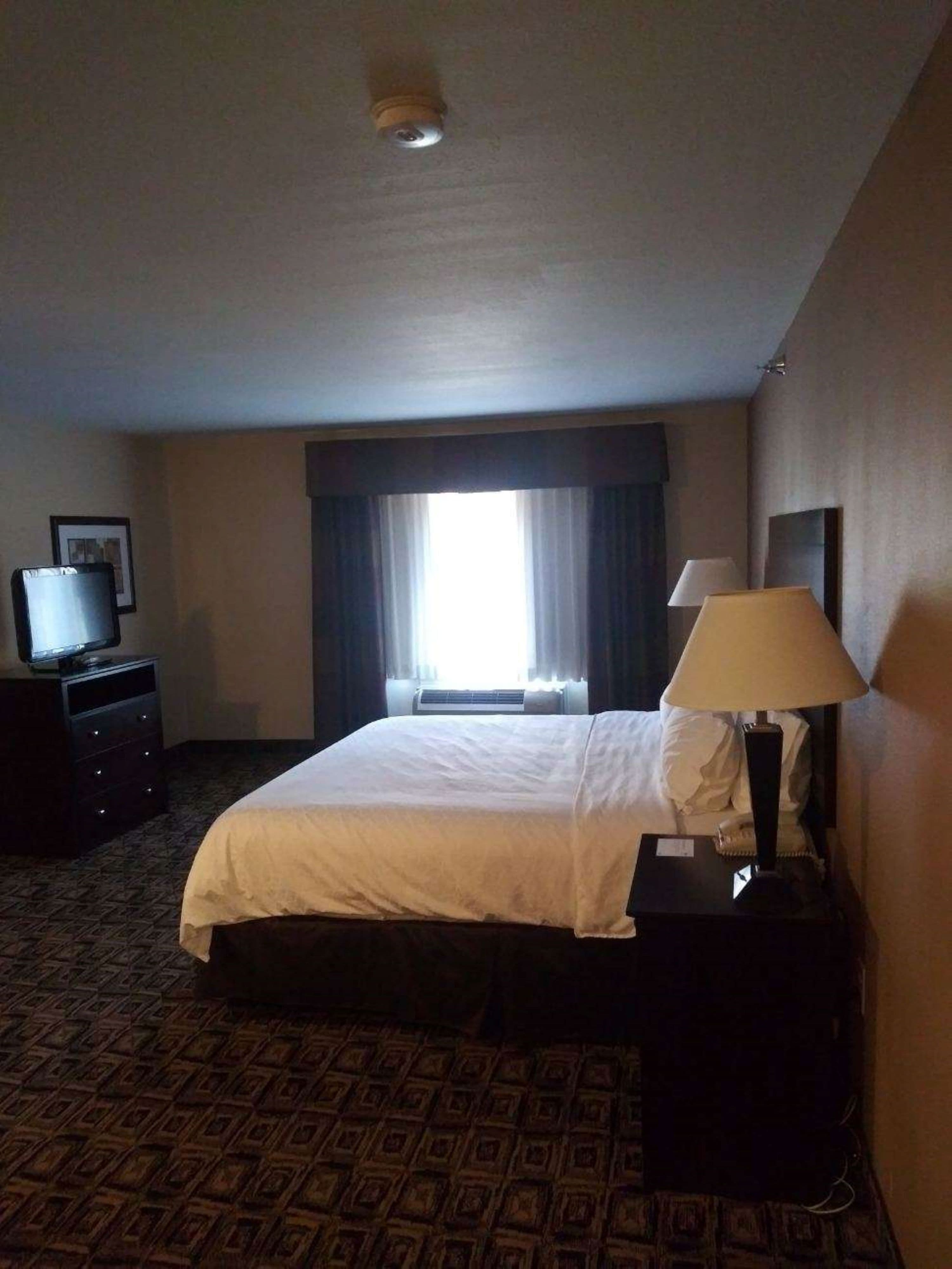 Holiday Inn Express & Suites Zanesville North — 6