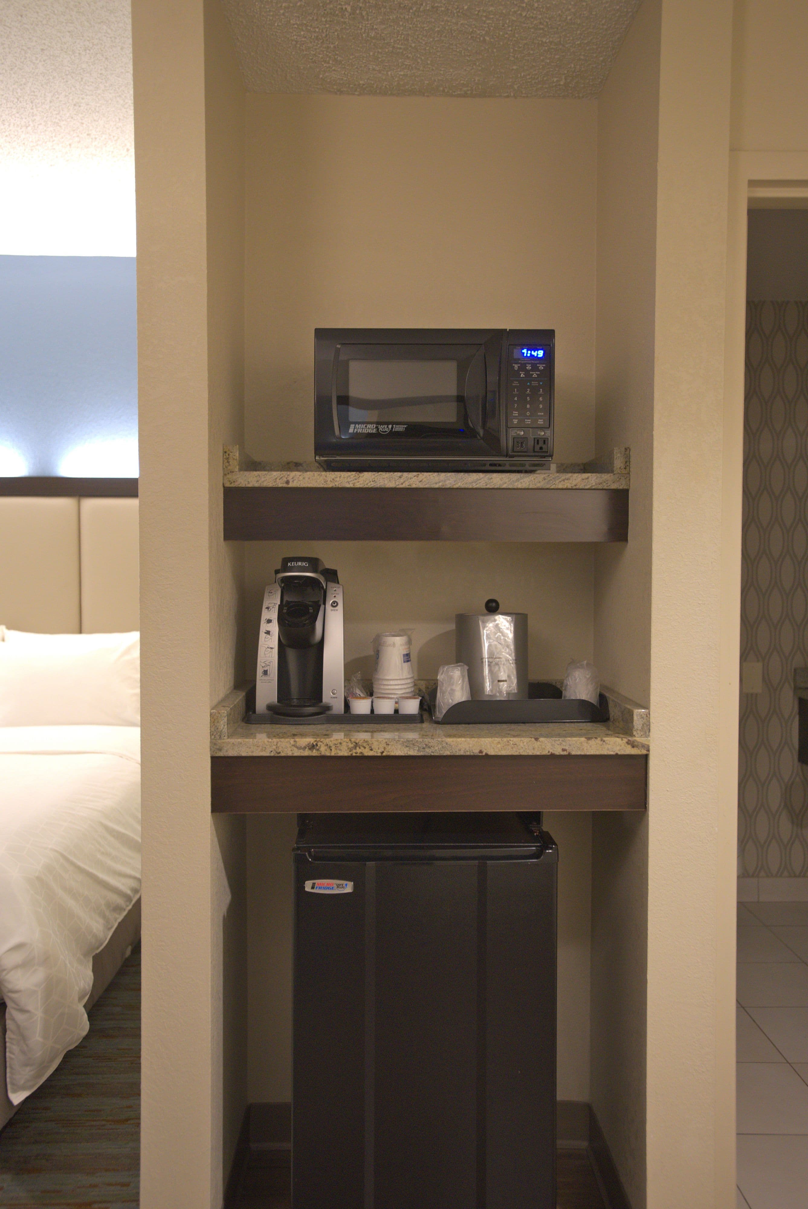 Holiday Inn Express Anderson-I-85 (Exit 27-Hwy 81) — 9
