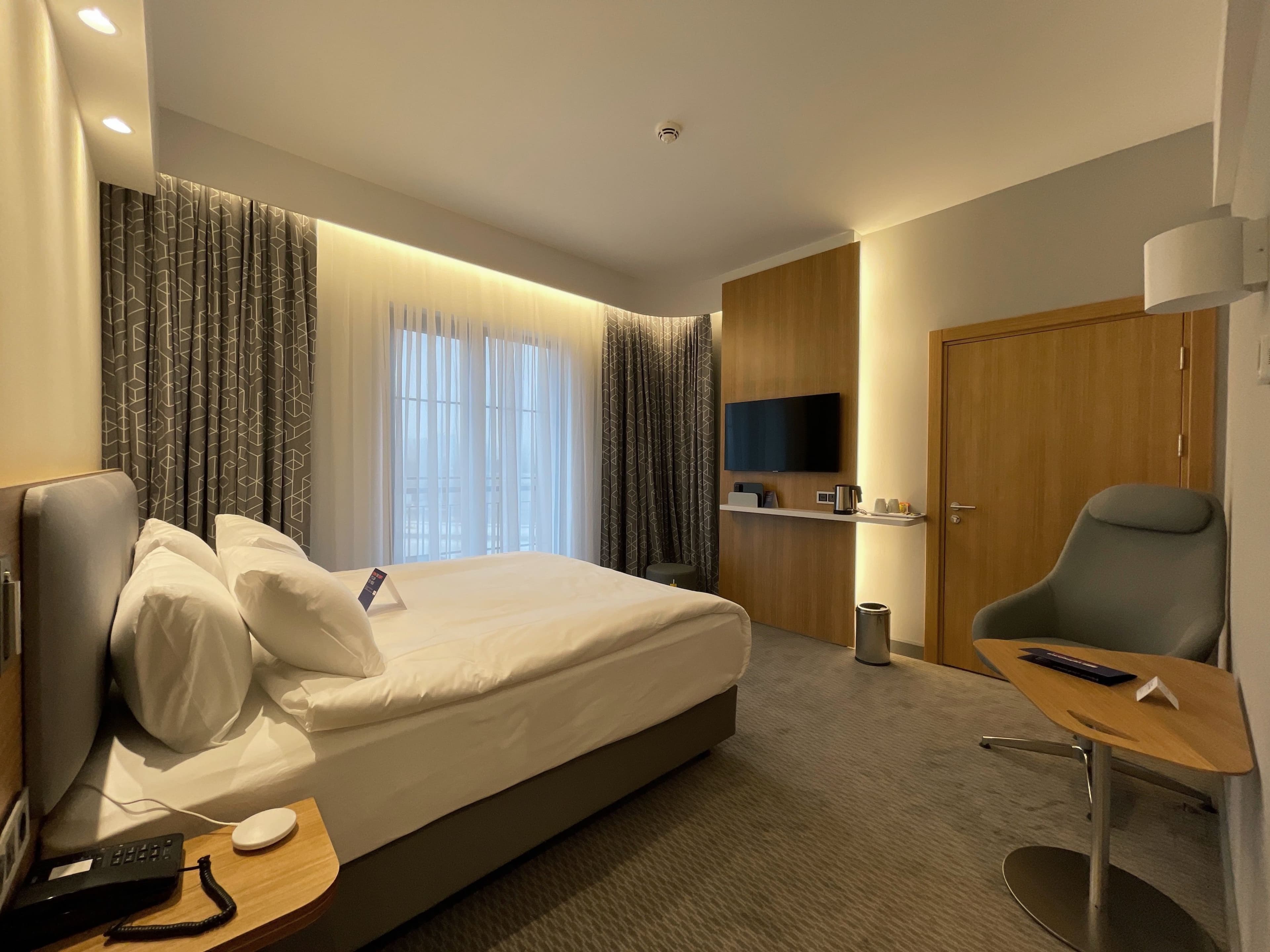 Holiday Inn Express Ankara - Airport — 12