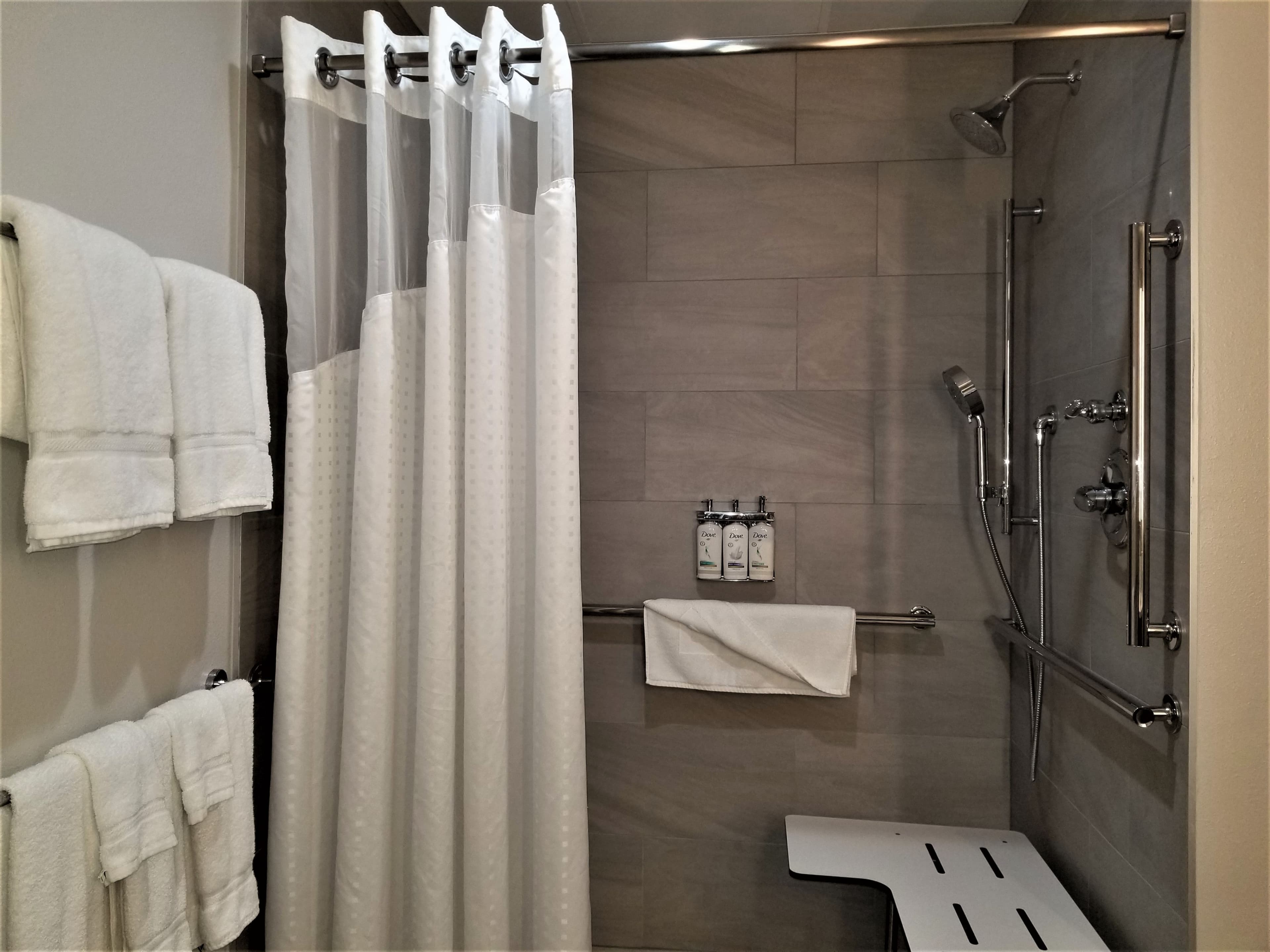 Holiday Inn Express Apex-Raleigh — 31