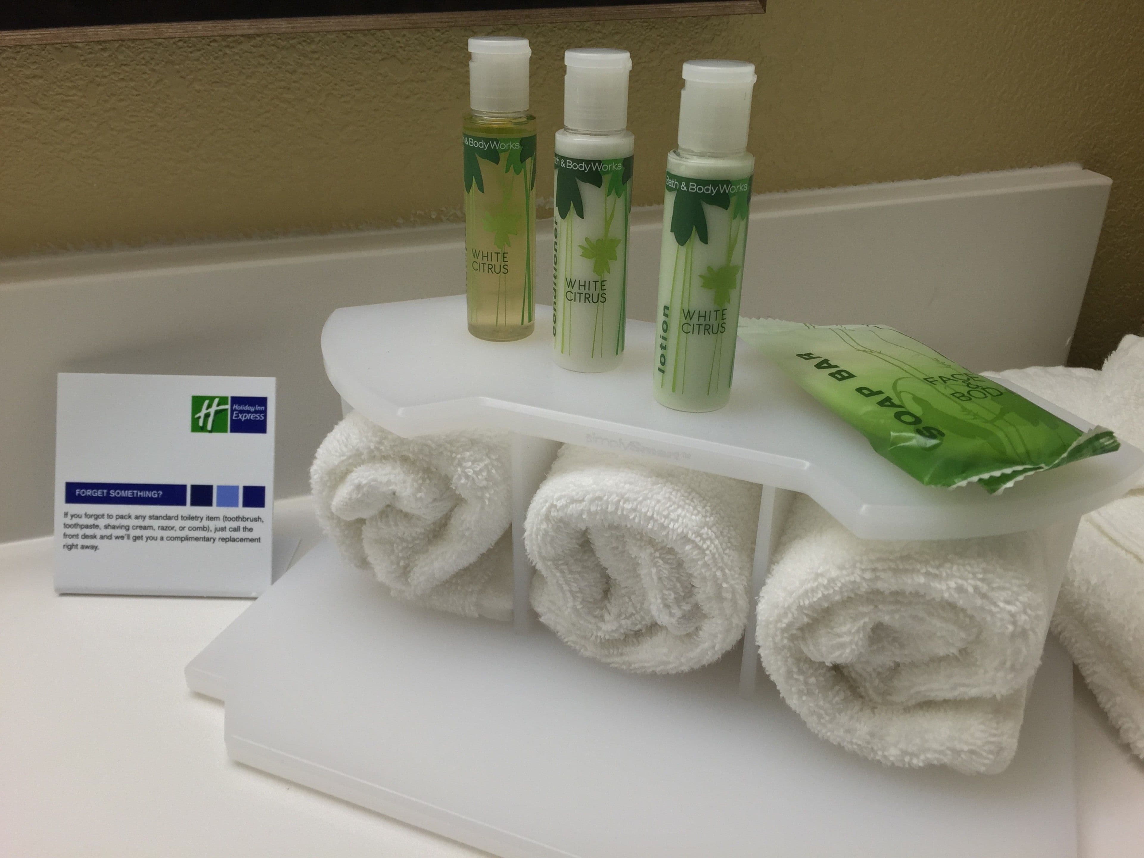 Holiday Inn Express Chicago NW - Arlington Heights — 7