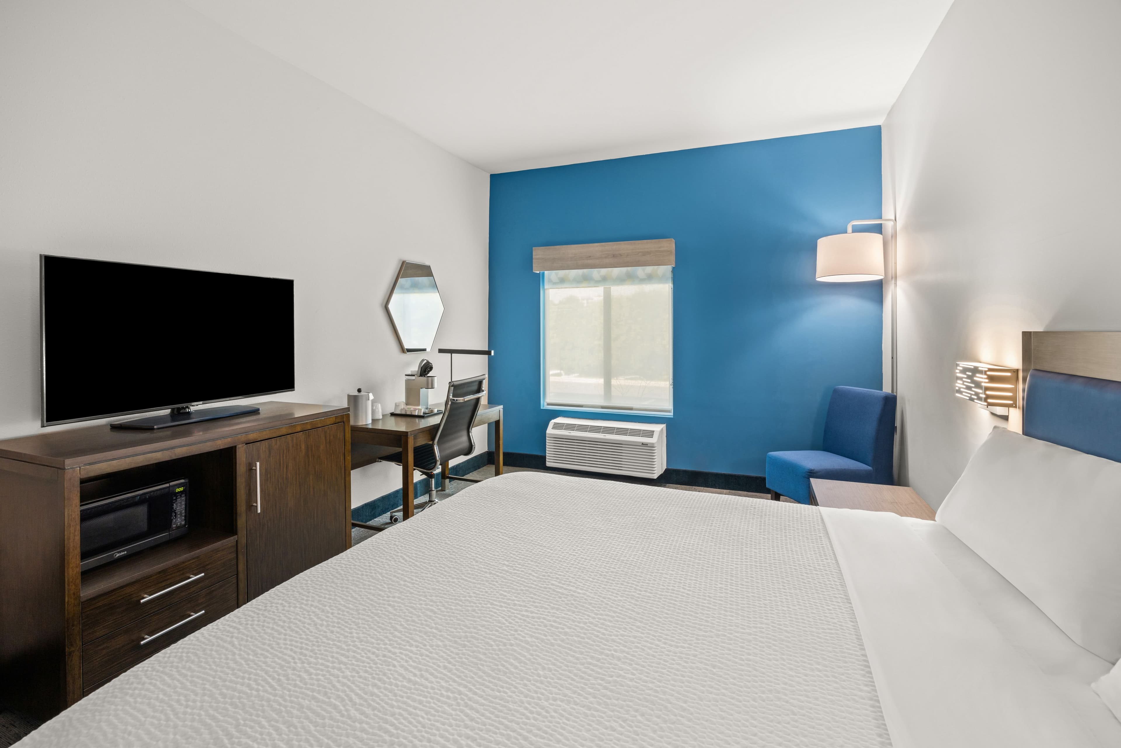 Holiday Inn Express Asheville - Woodfin — 19
