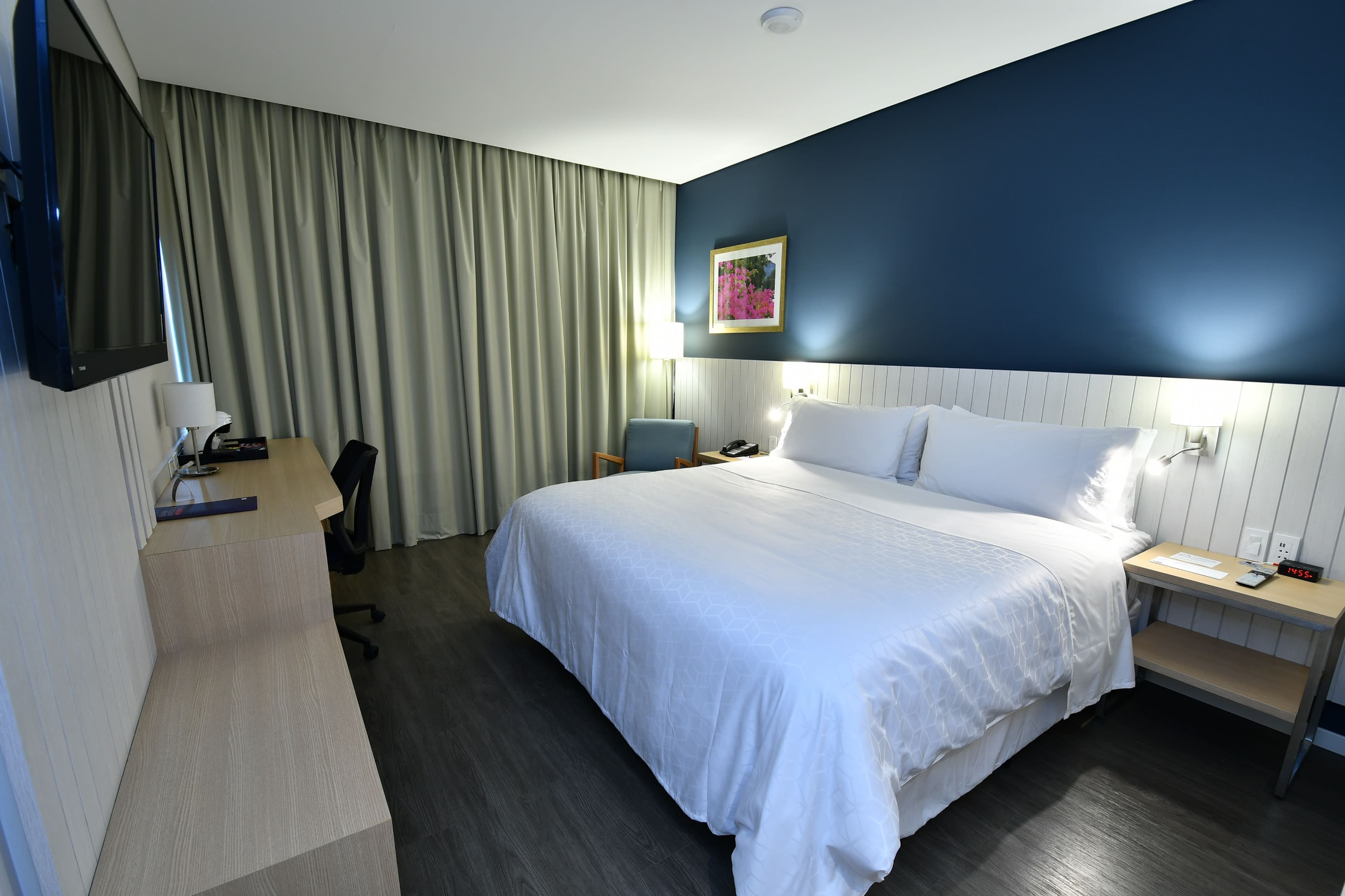 Holiday Inn Express Asuncion Aviadores — 7