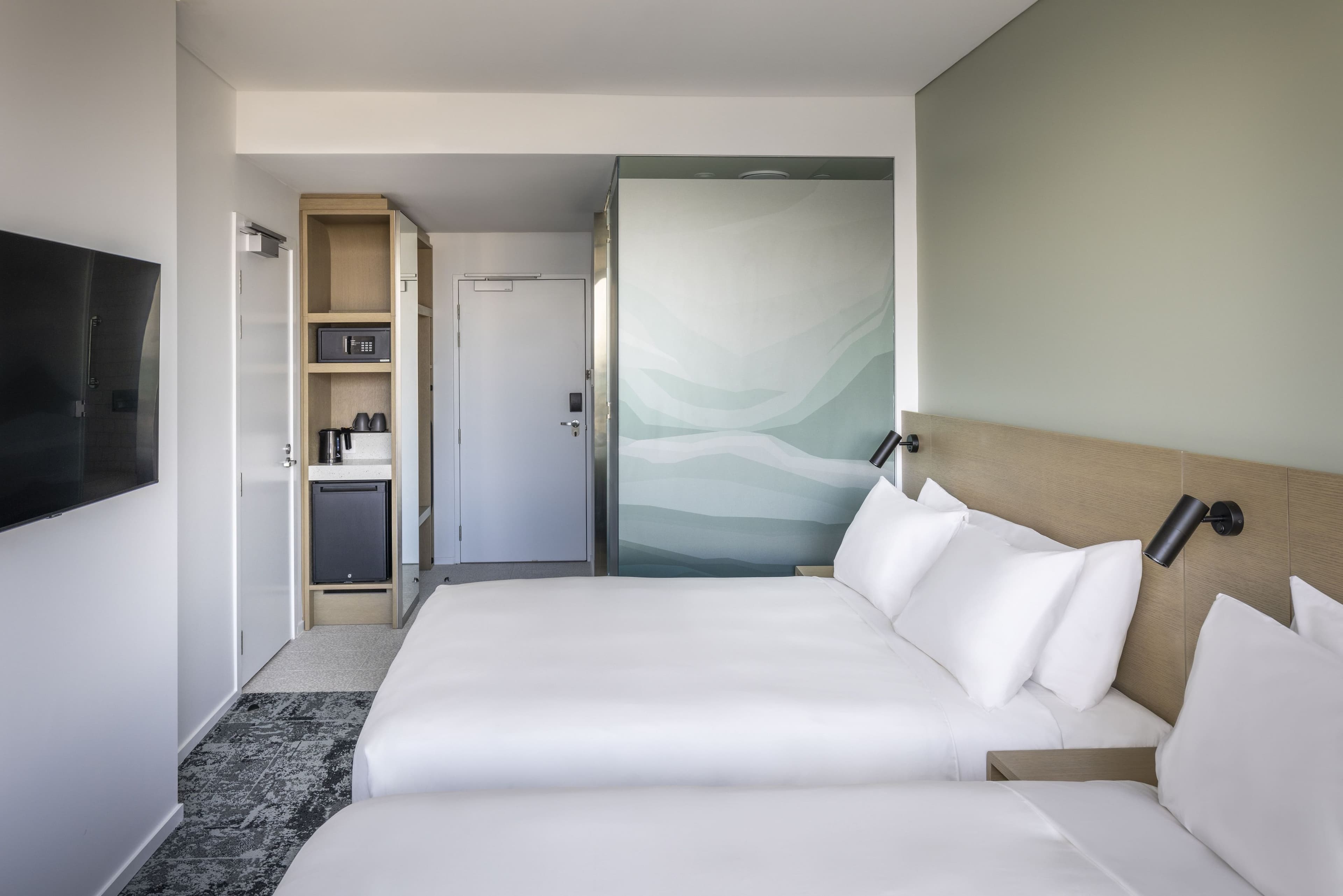 Holiday Inn Express Auckland City Centre — 13