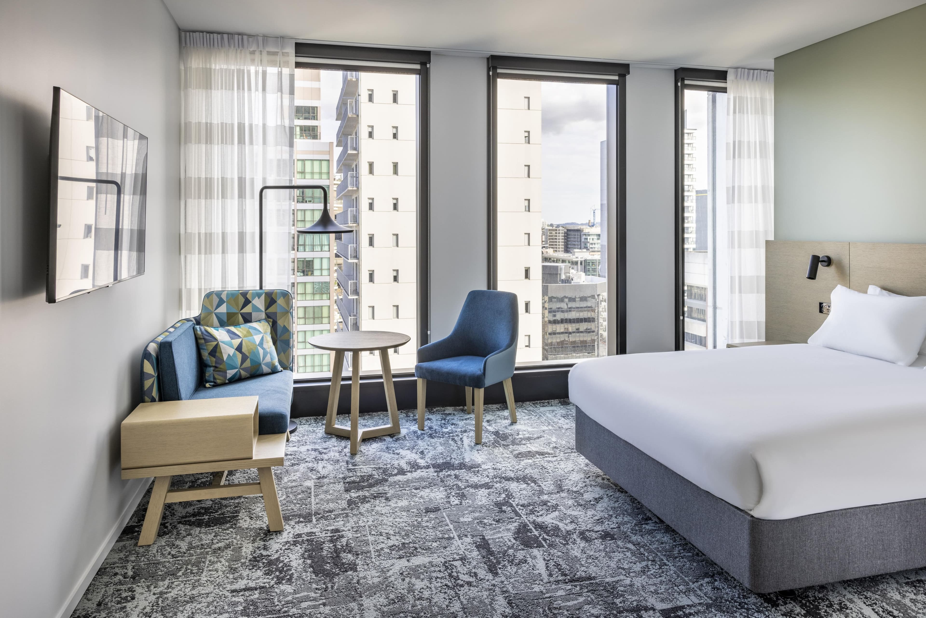 Holiday Inn Express Auckland City Centre — 10