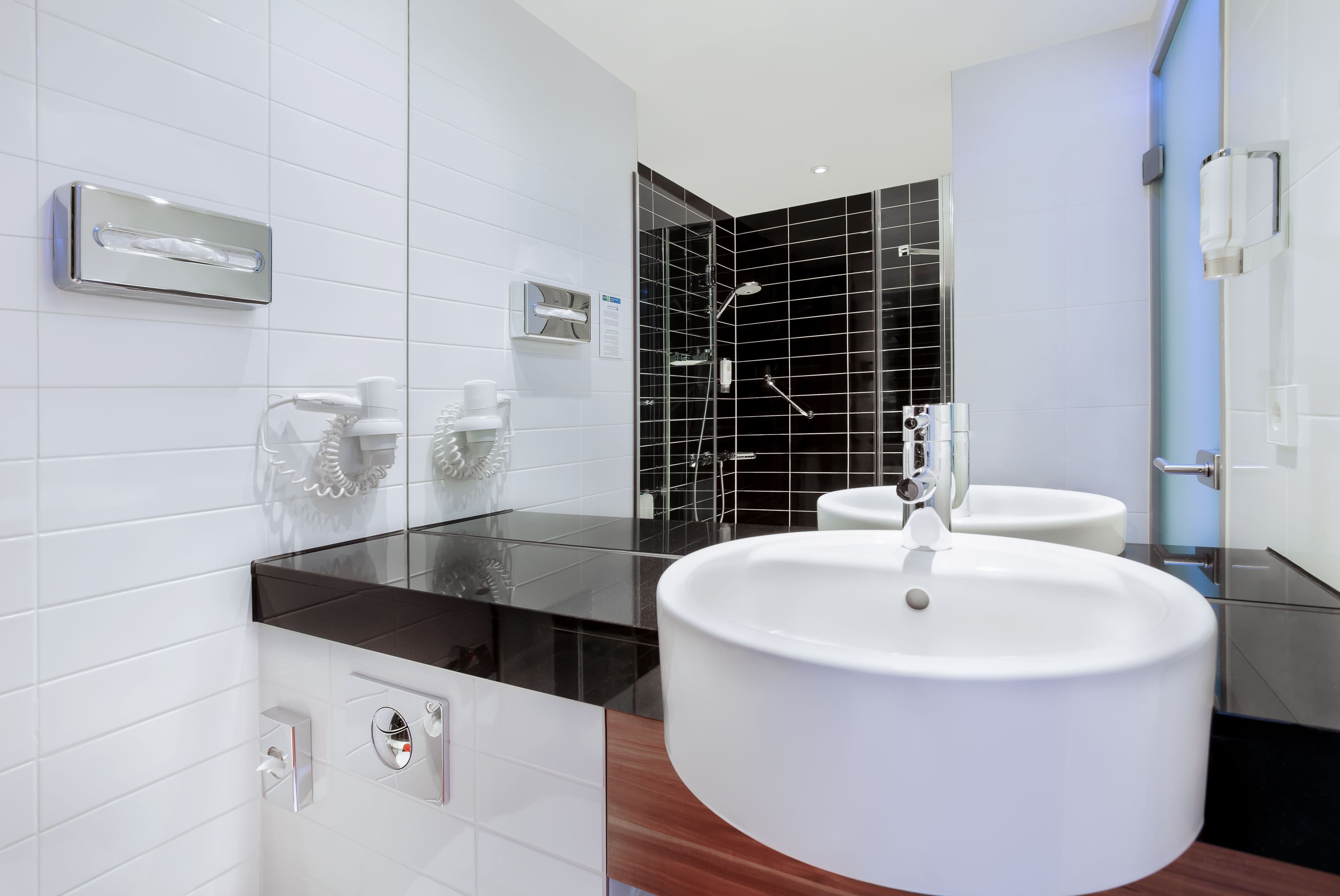 Holiday Inn Express Augsburg - Image 3