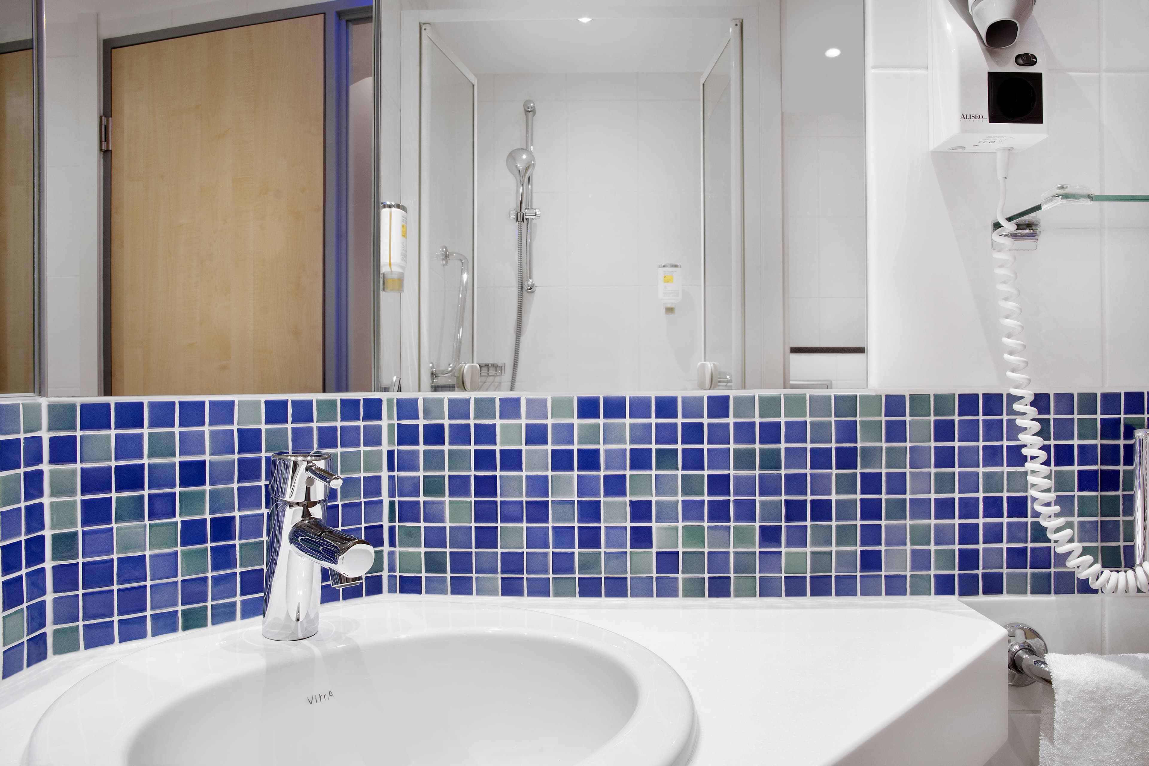 Holiday Inn Express Baden - Baden — 9