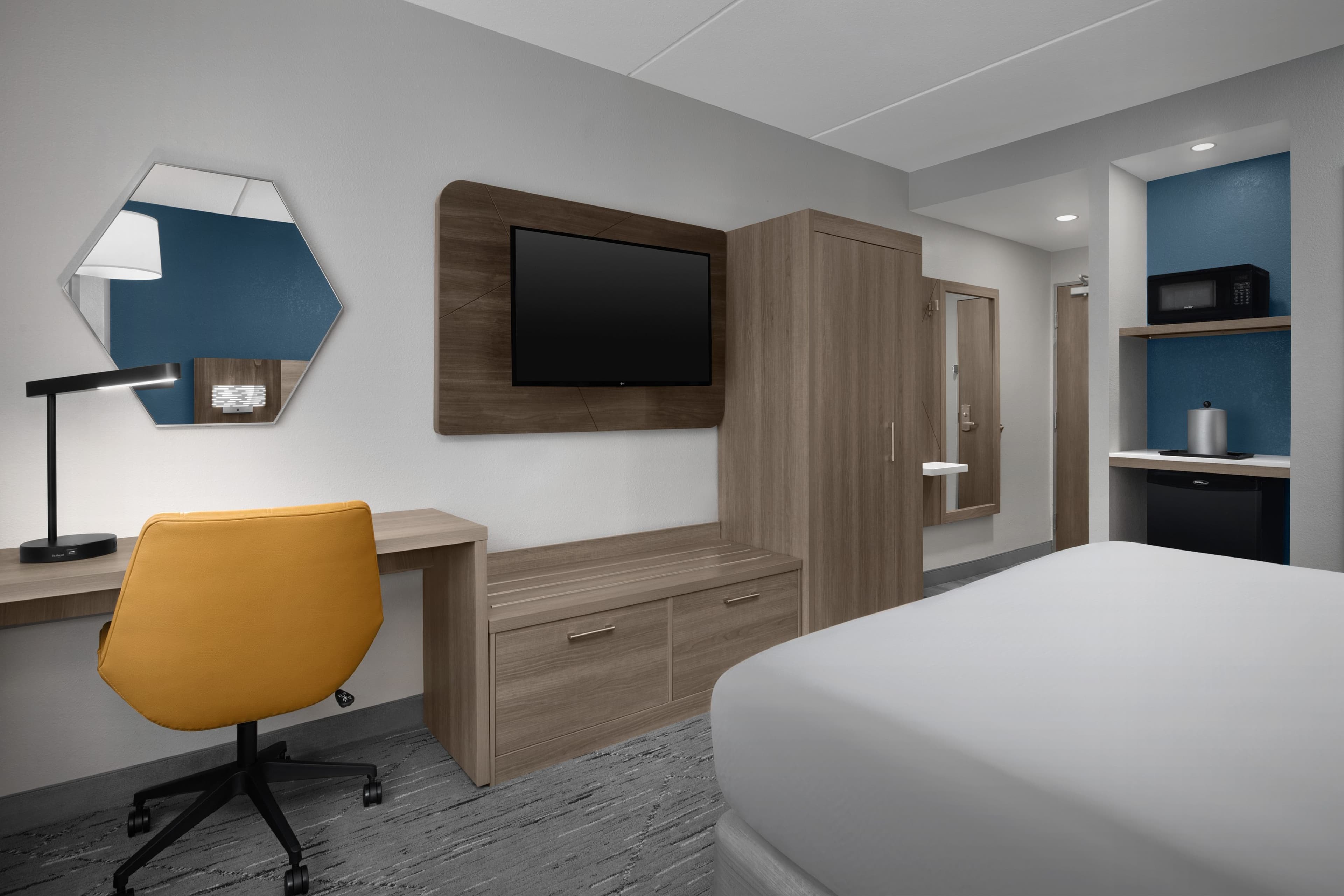 Holiday Inn Express Baltimore - BWI Airport NE - Image 3