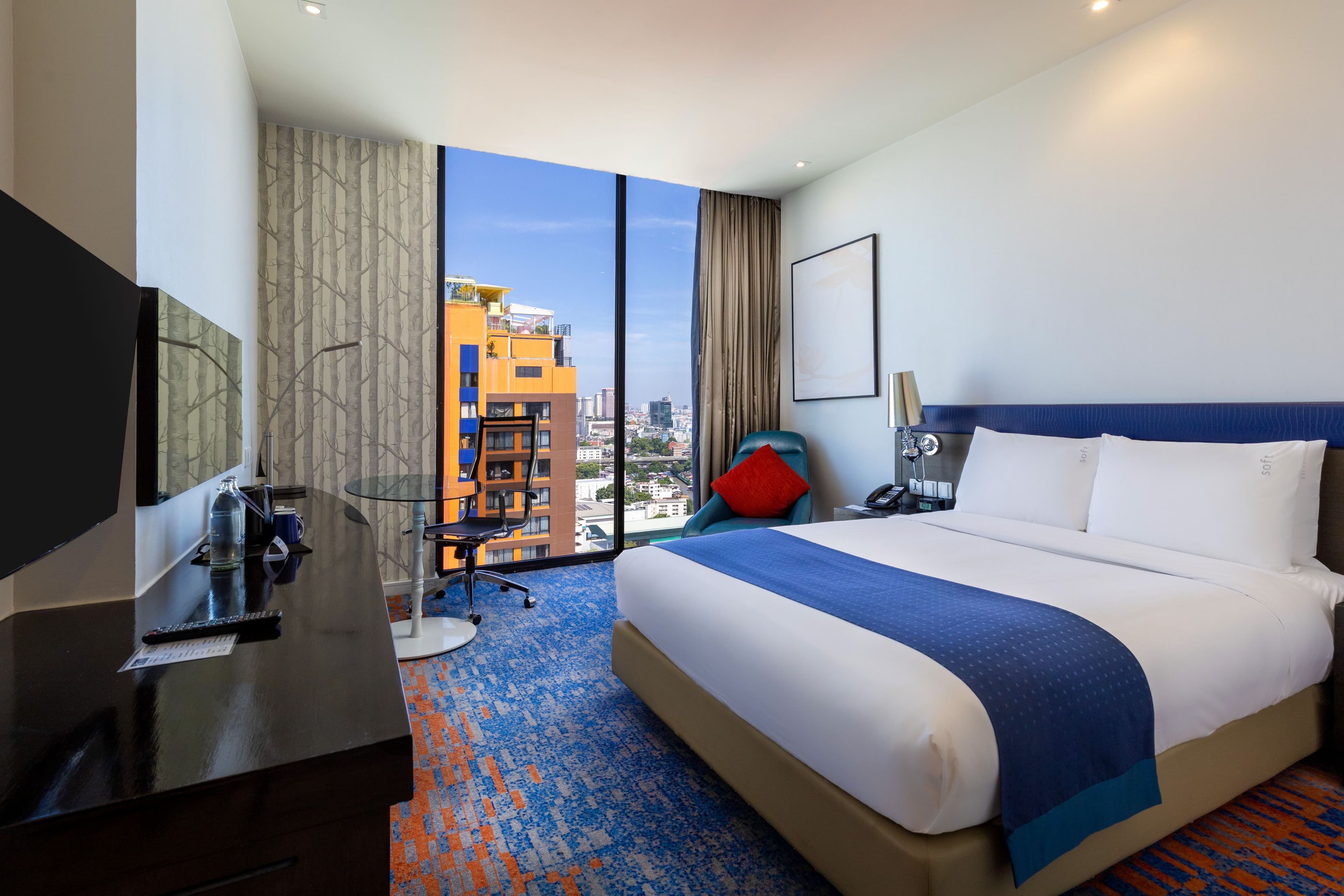 Holiday Inn Express Bangkok Siam — 93