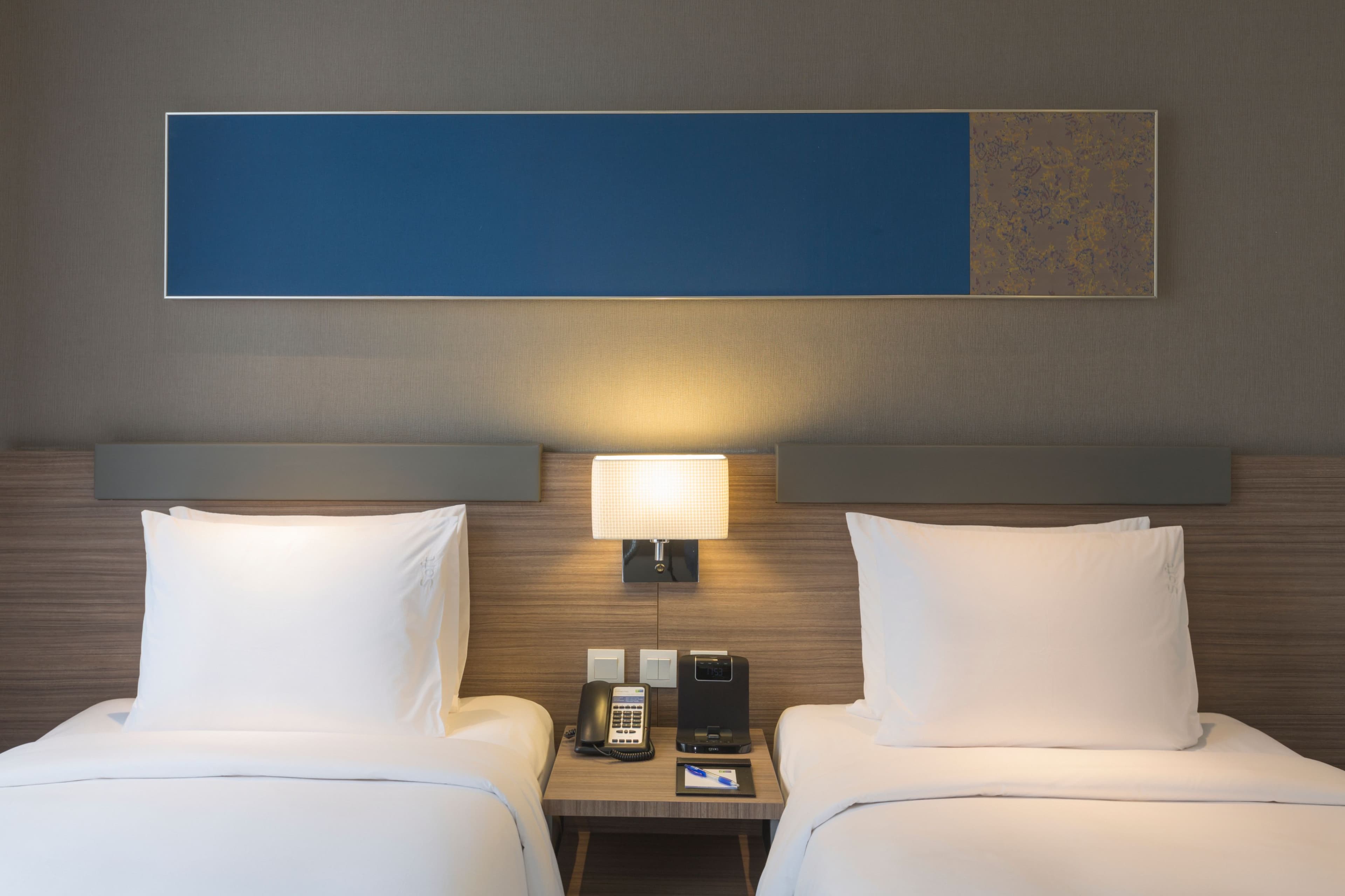 Holiday Inn Express Bangkok Sathorn — 6