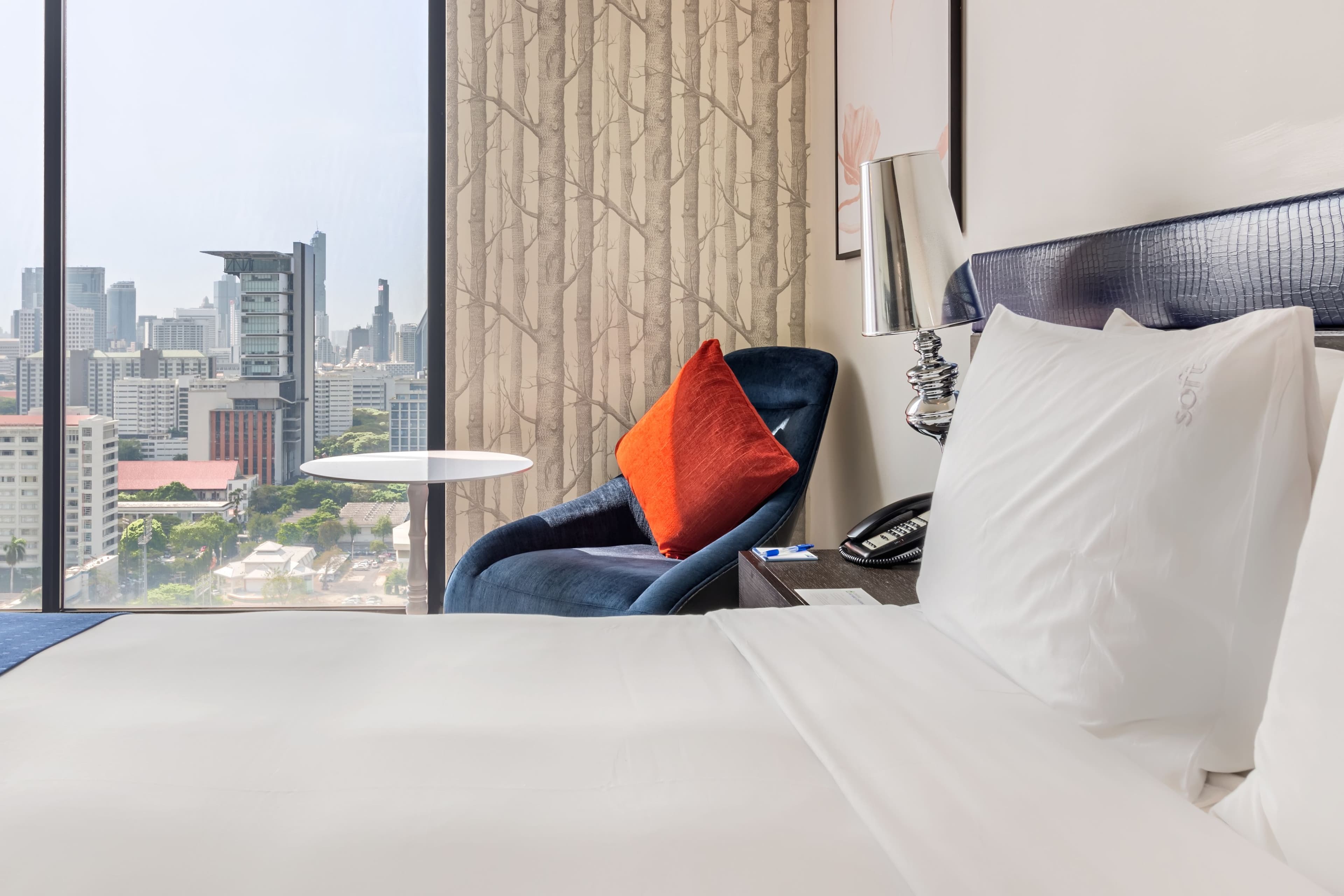 Holiday Inn Express Bangkok Siam — 95