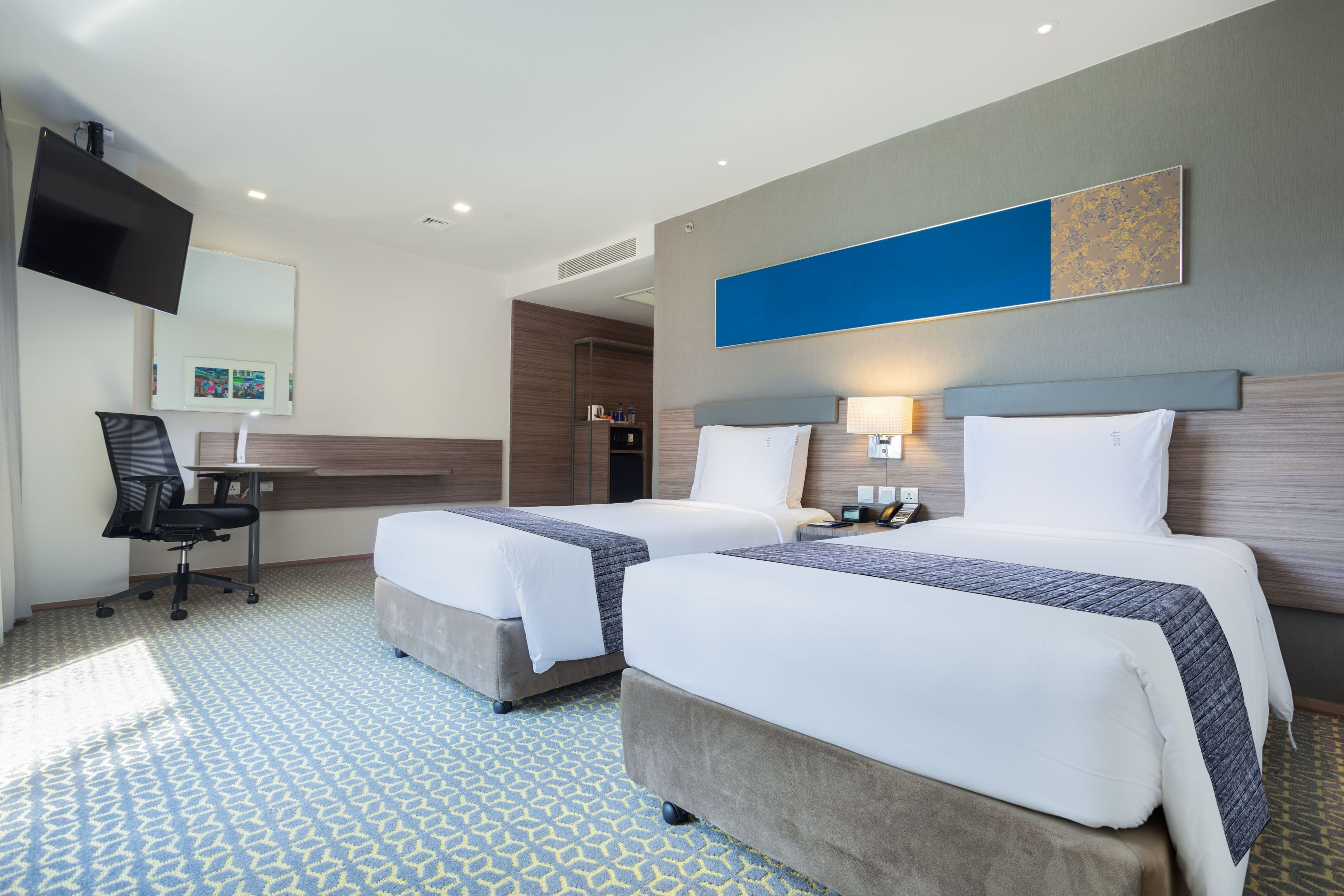 Holiday Inn Express Bangkok Sathorn — 29