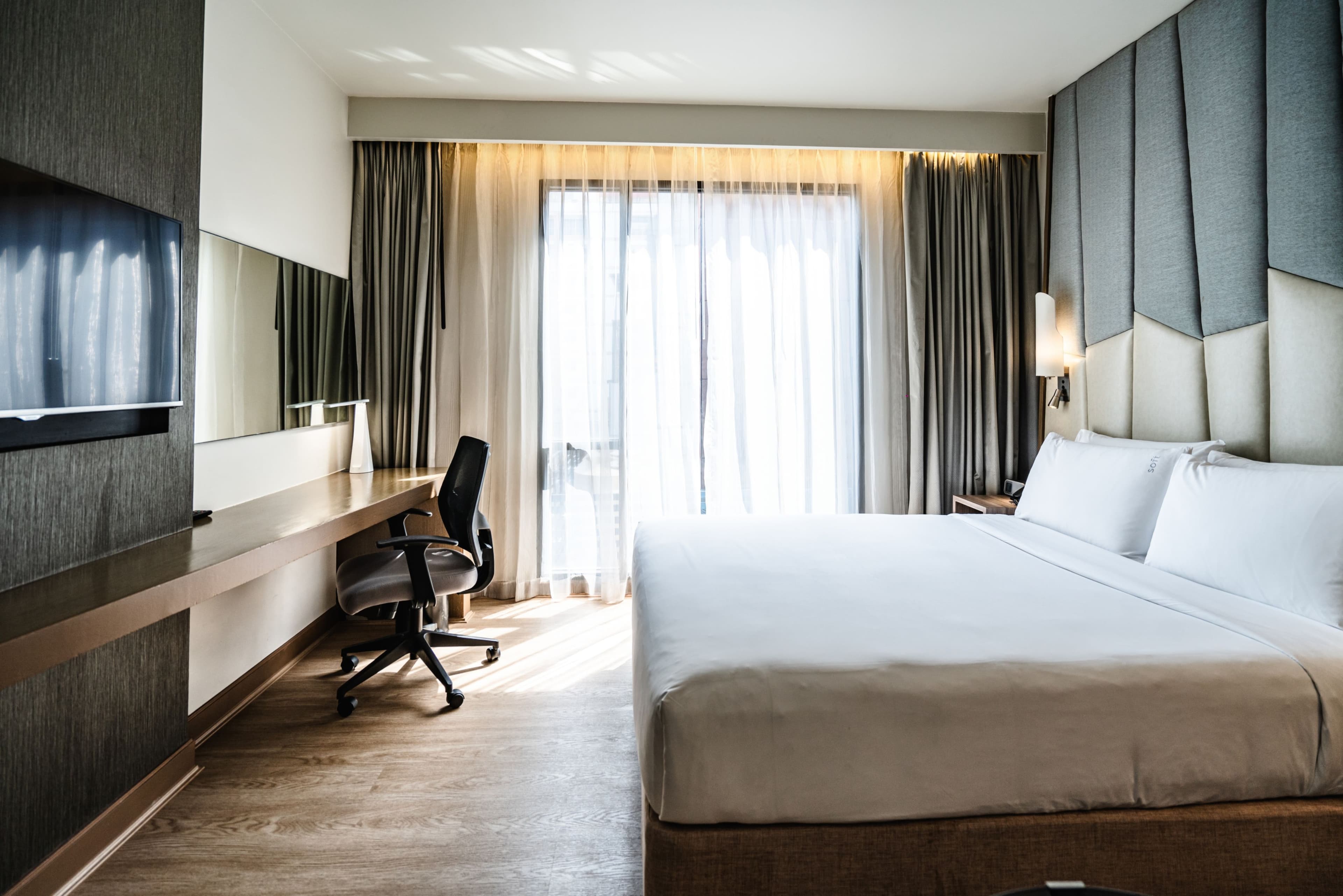 Standard Room With Free Breakfast - Image 16