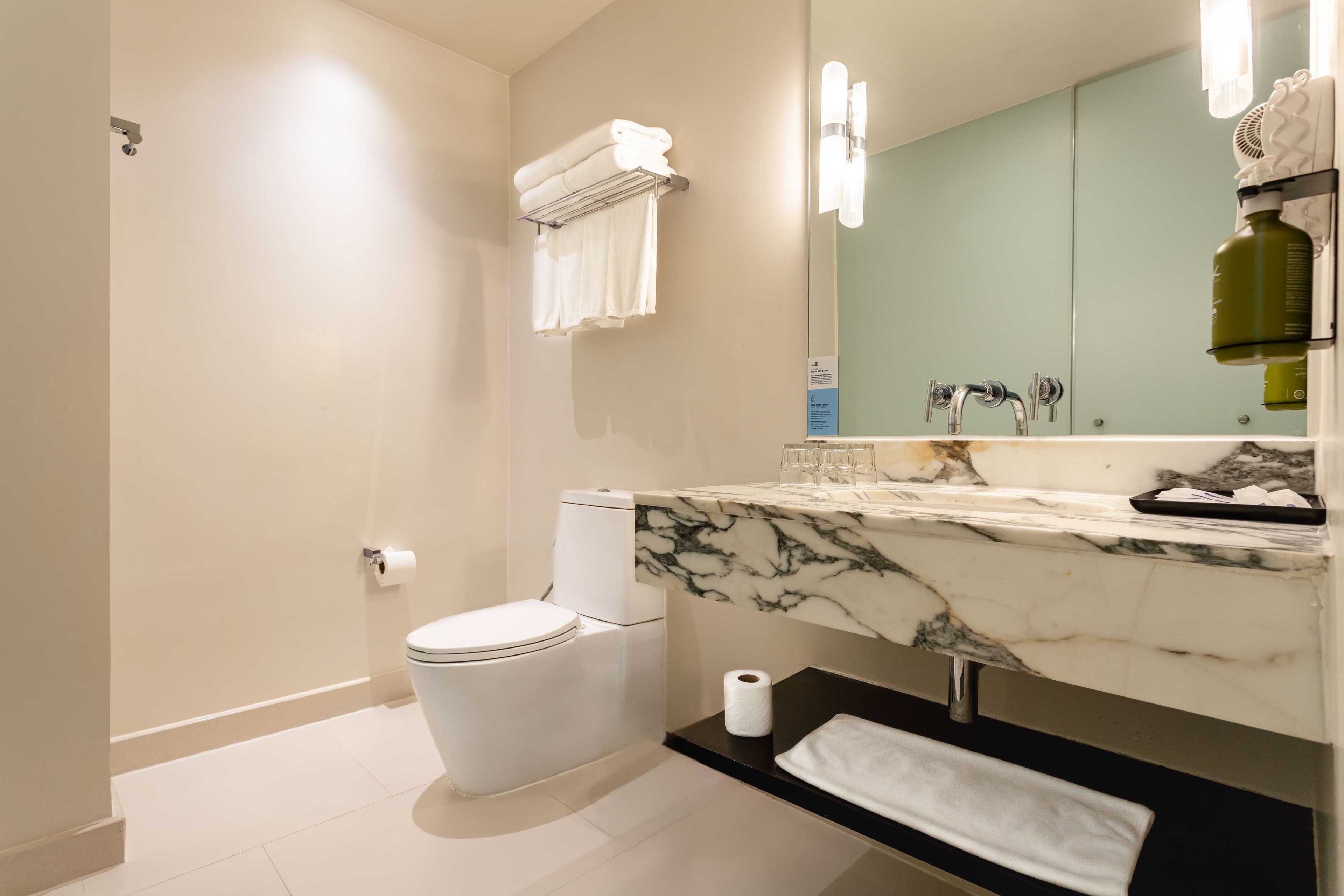 Holiday Inn Express Bangkok Siam — 37