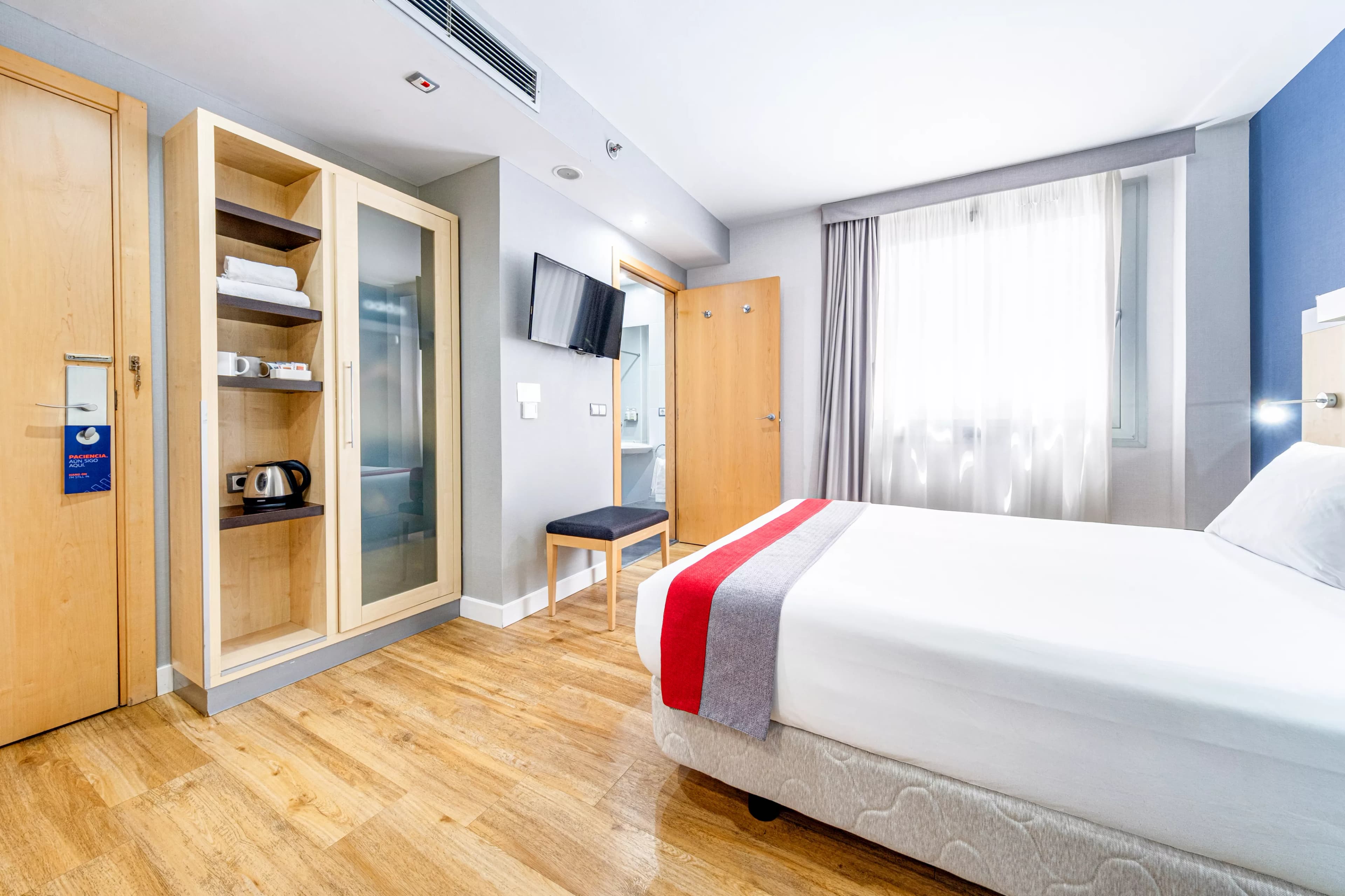 Holiday Inn Express Barcelona - City 22@ — 28
