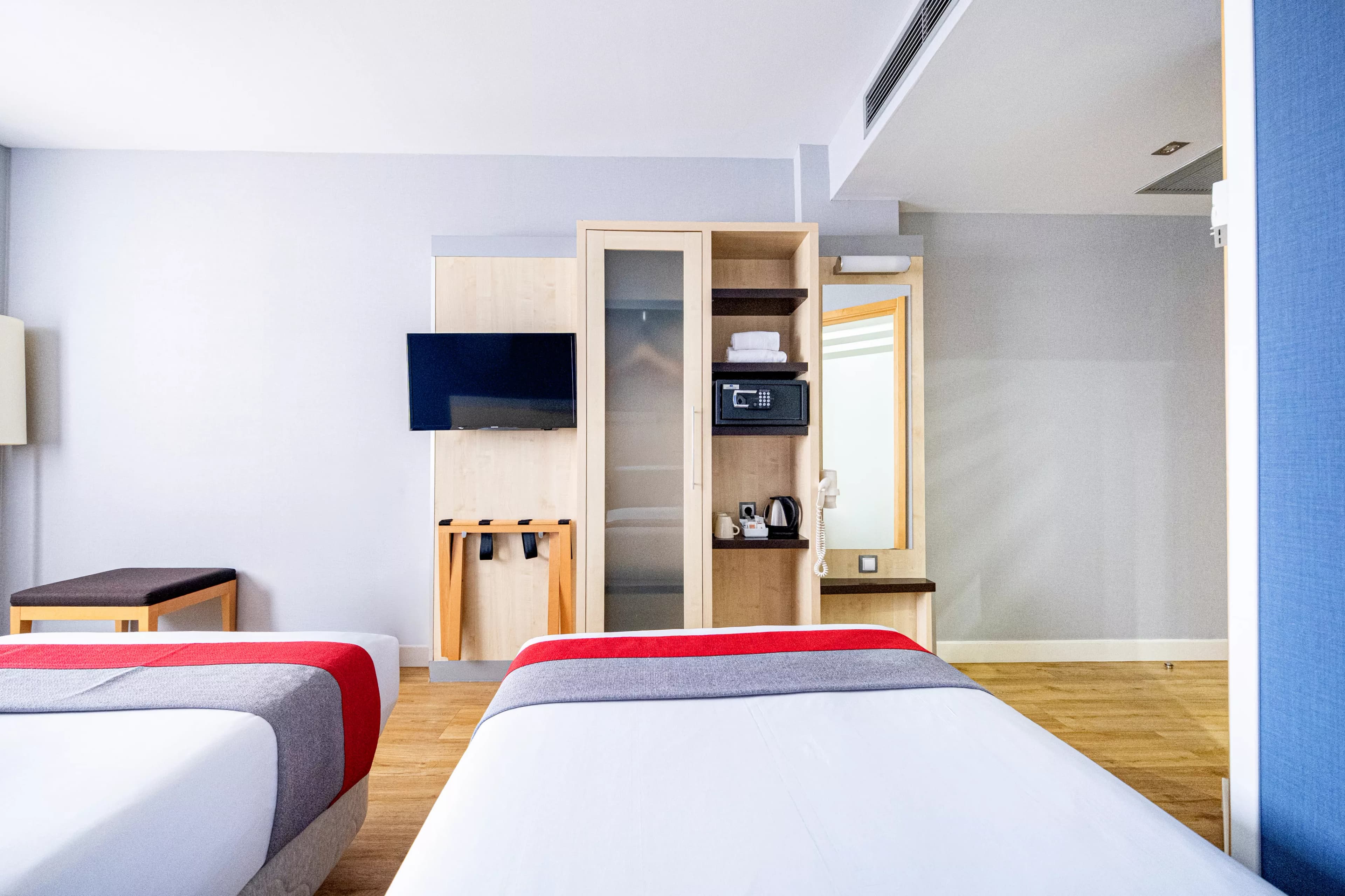 Holiday Inn Express Barcelona - City 22@ — 43