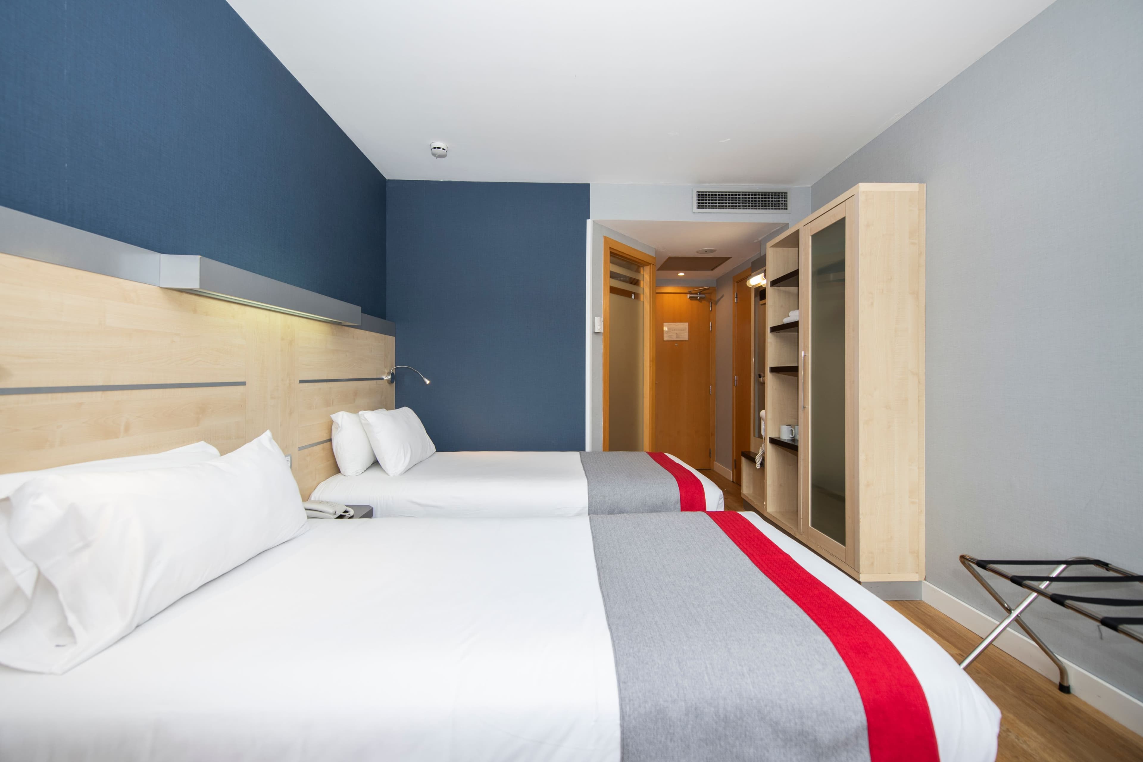 Holiday Inn Express Barcelona - Molins de Rei — 29